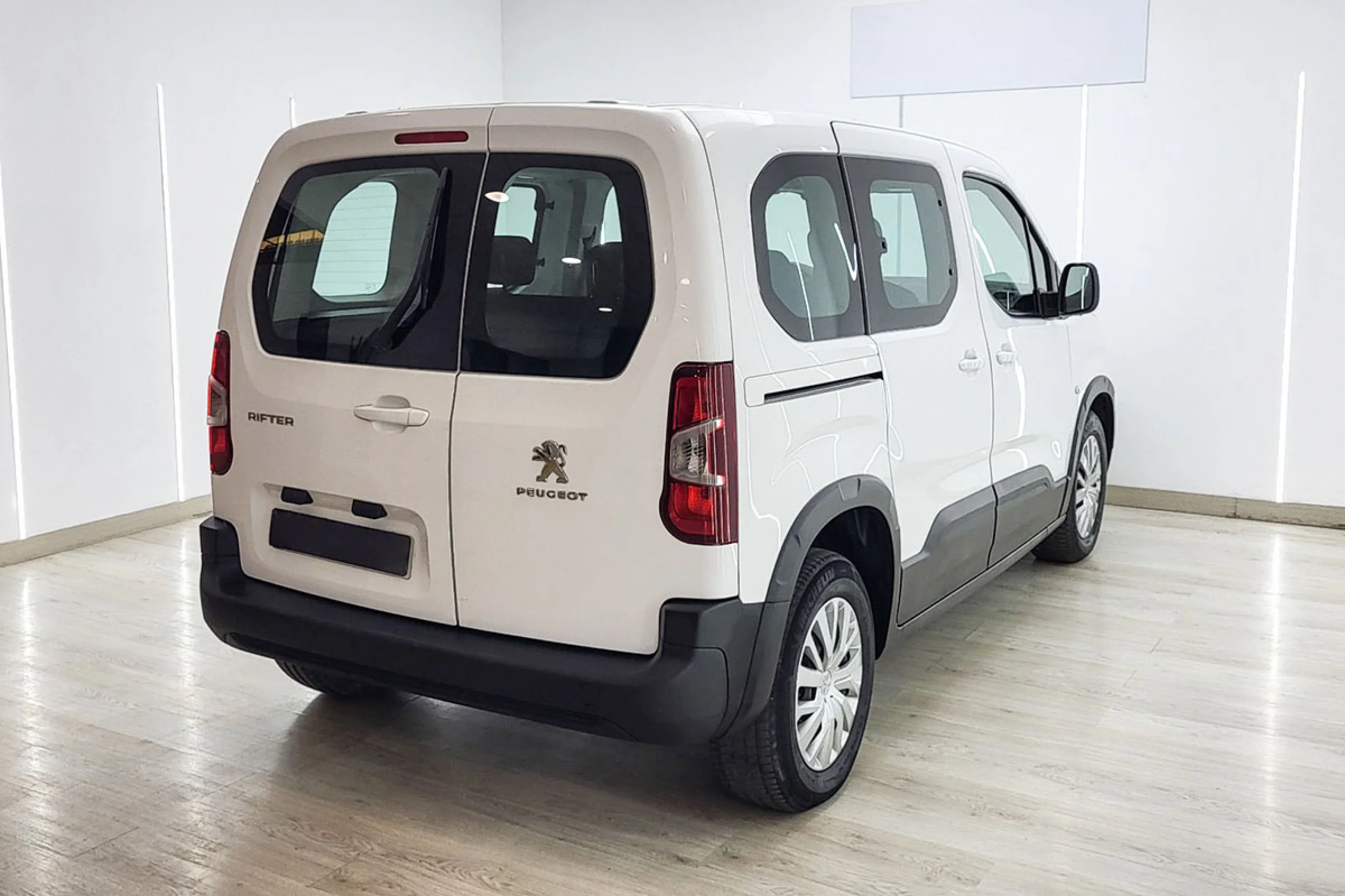 Peugeot Rifter Active Standard BlueHDi 73kW - Foto 5
