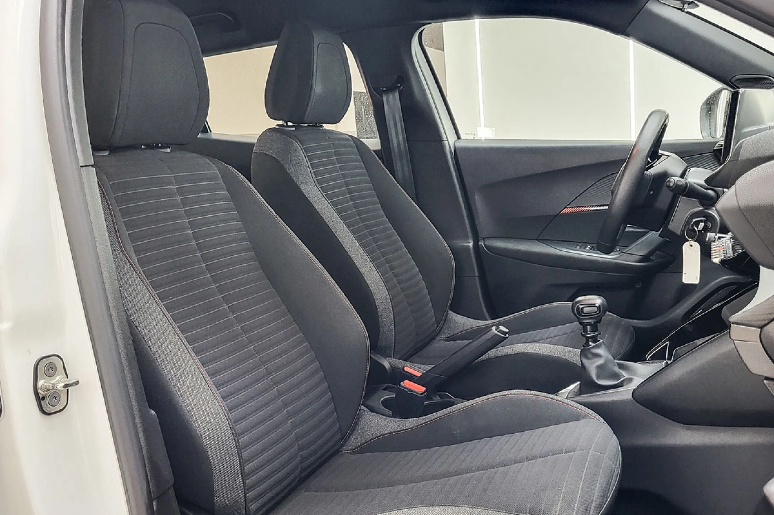 Peugeot 2008 Active Pack Puretech 100 SS 6 Vel. MAN - Foto 14