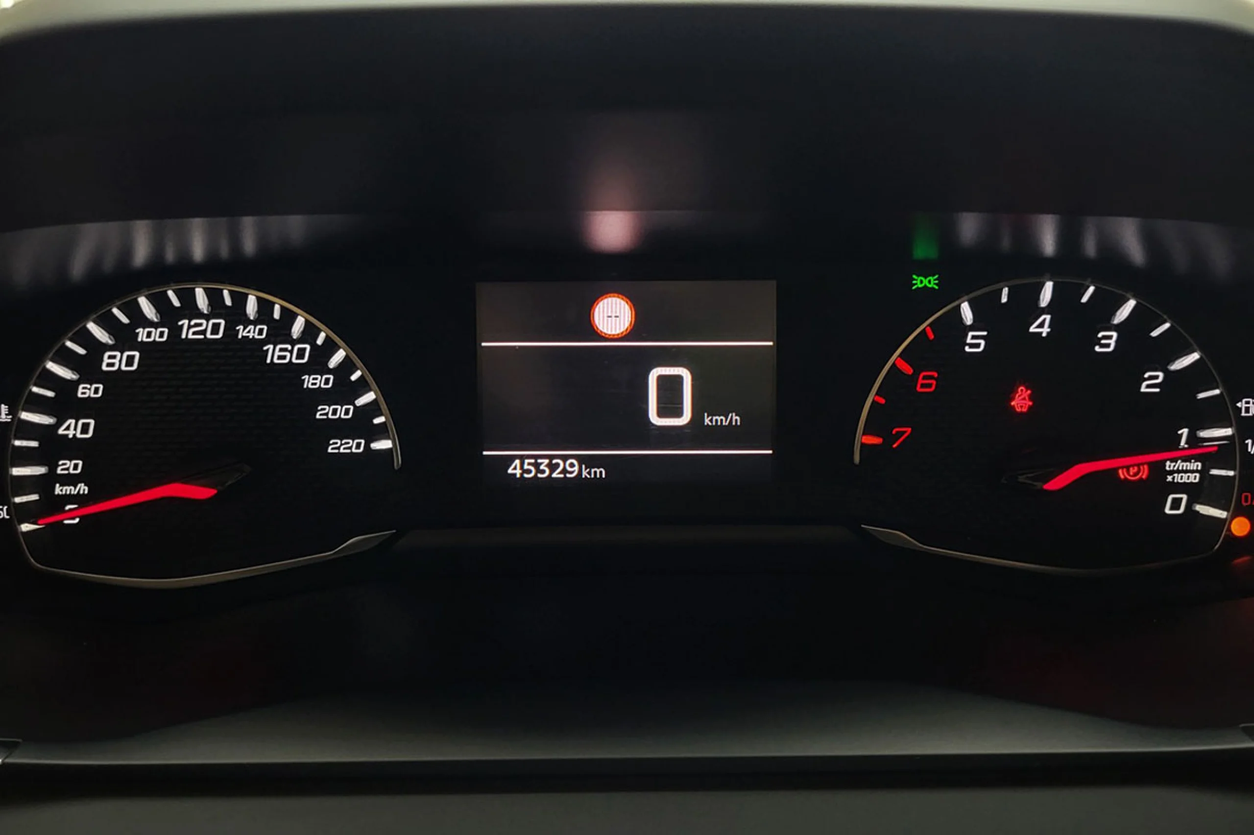 Peugeot 2008 Active Pack Puretech 100 SS 6 Vel. MAN - Foto 7