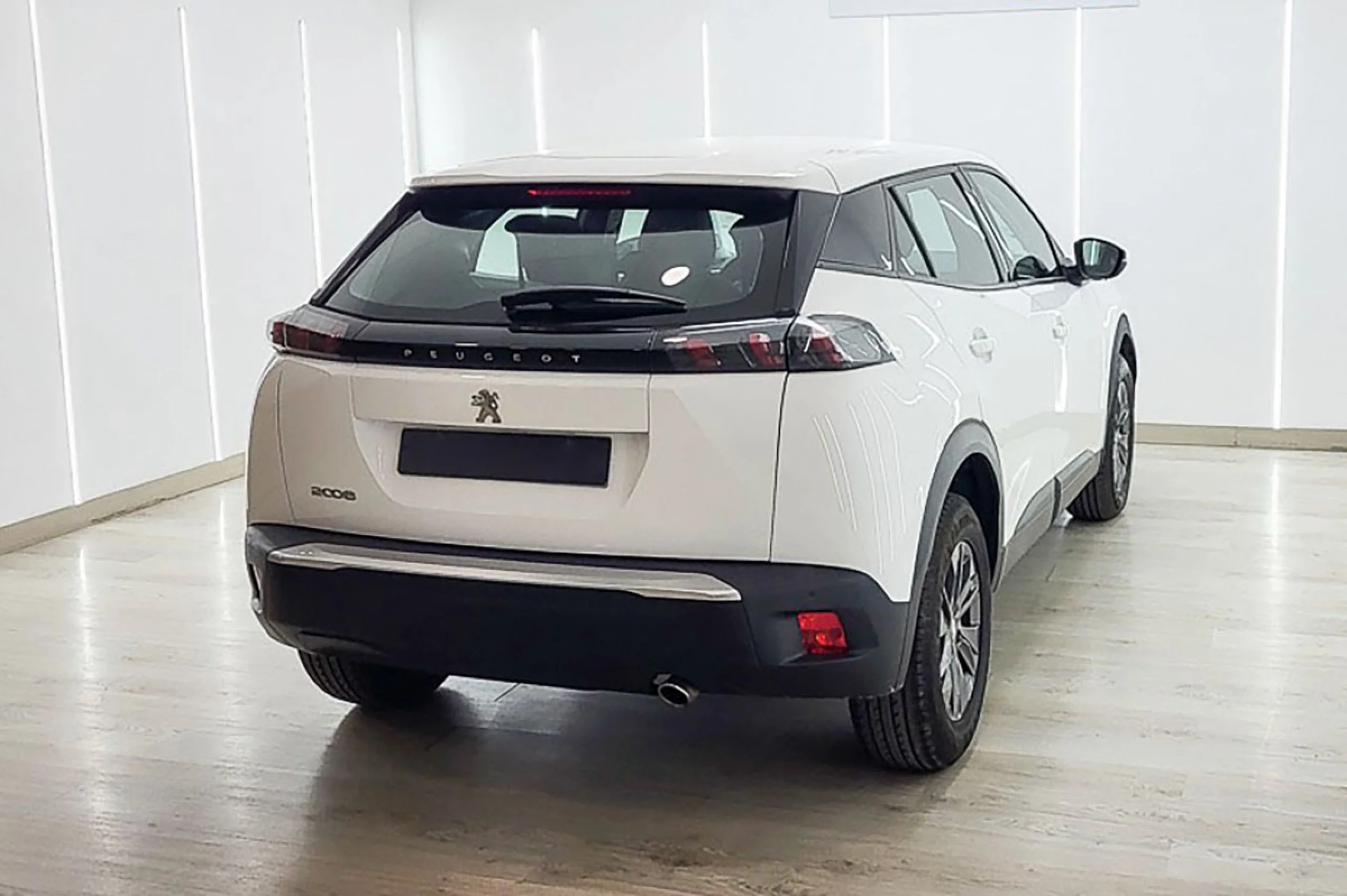 Peugeot 2008 Active Pack Puretech 100 SS 6 Vel. MAN - Foto 5