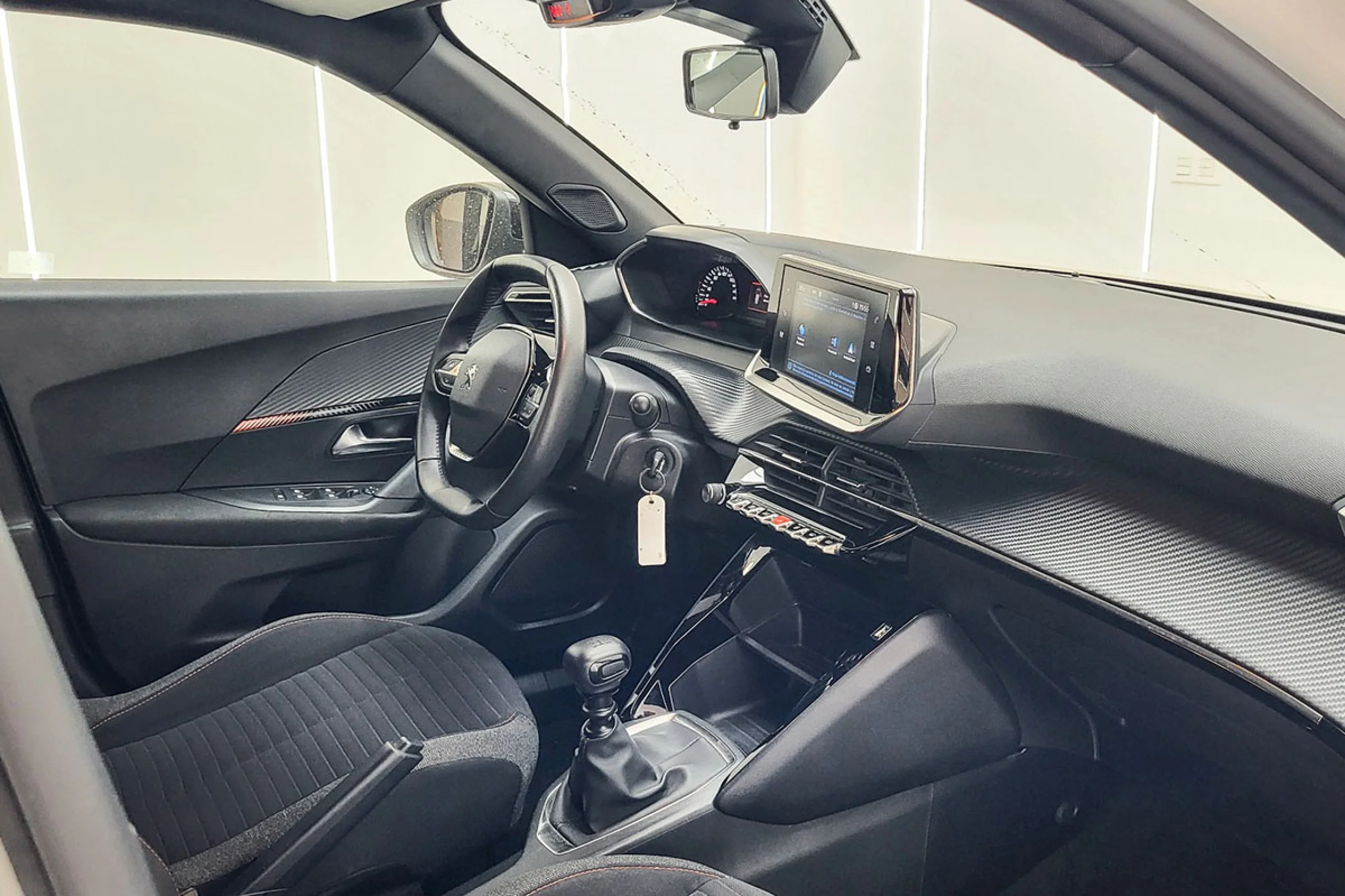 Peugeot 2008 Active Pack Puretech 100 SS 6 Vel. MAN - Foto 17
