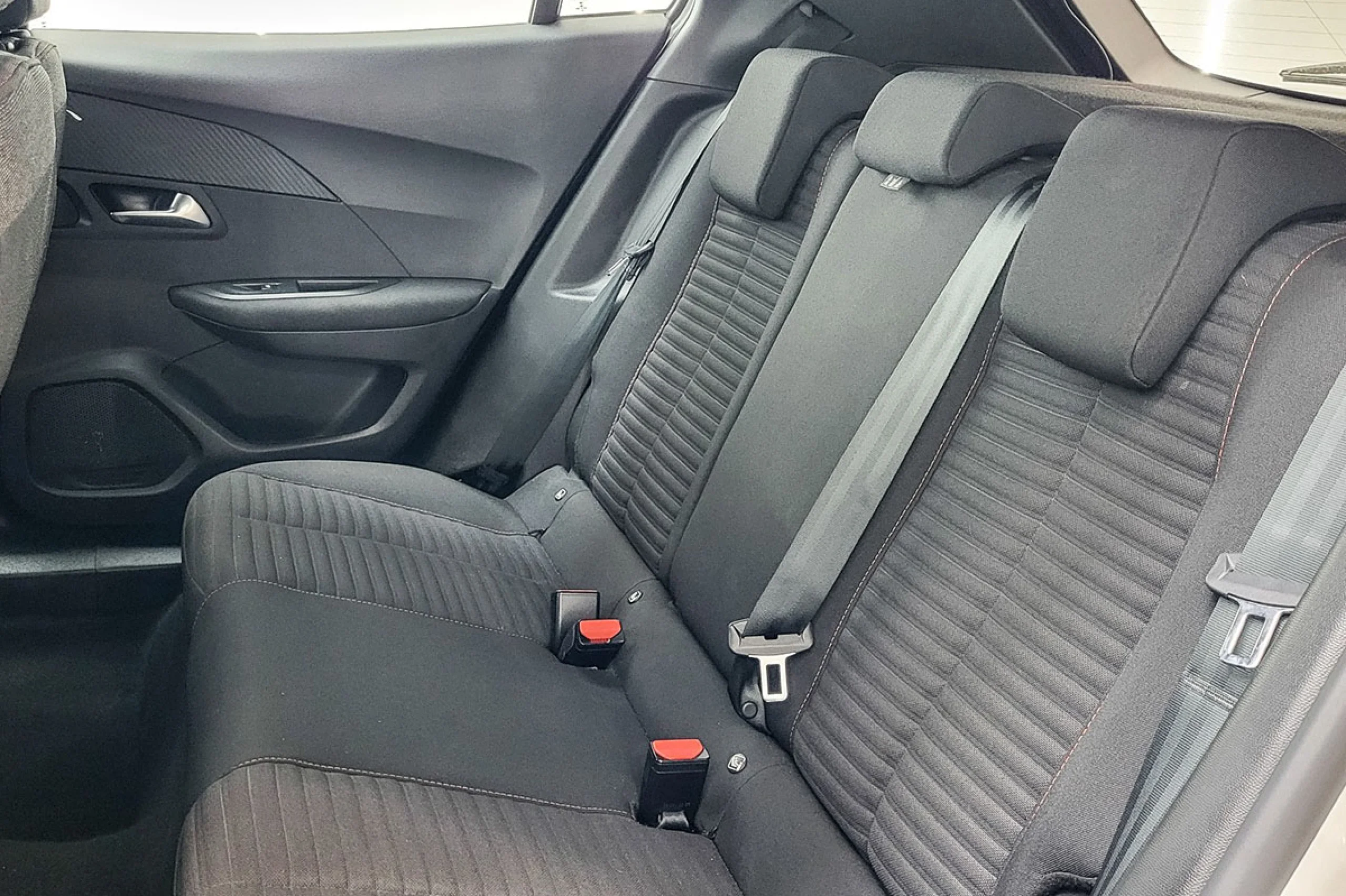 Peugeot 2008 Active Pack Puretech 100 SS 6 Vel. MAN - Foto 15