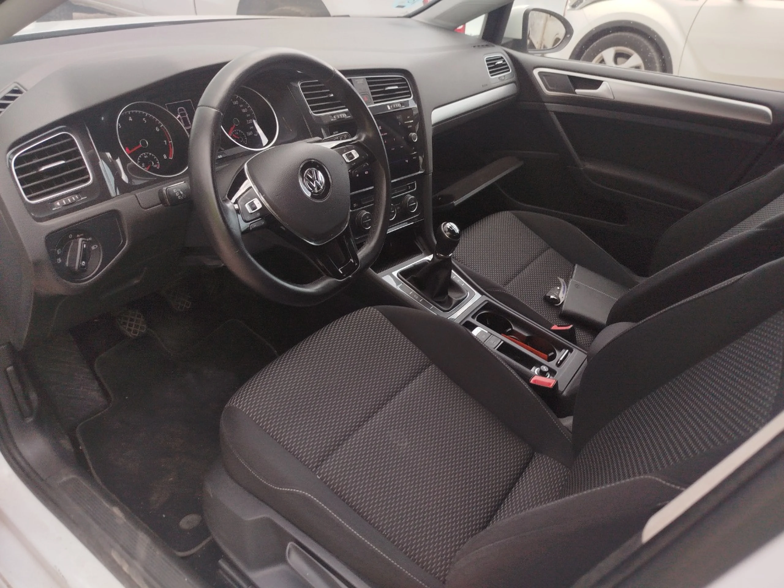 Volkswagen Golf Last Edition 1.5 TSI EVO 96kW (130CV) - Foto 7