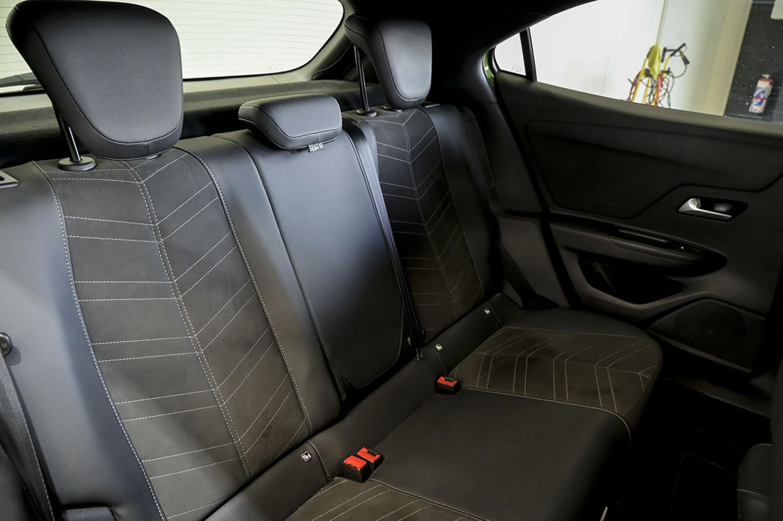 Opel Mokka e BEV 50kWh Ultimate - Foto 16