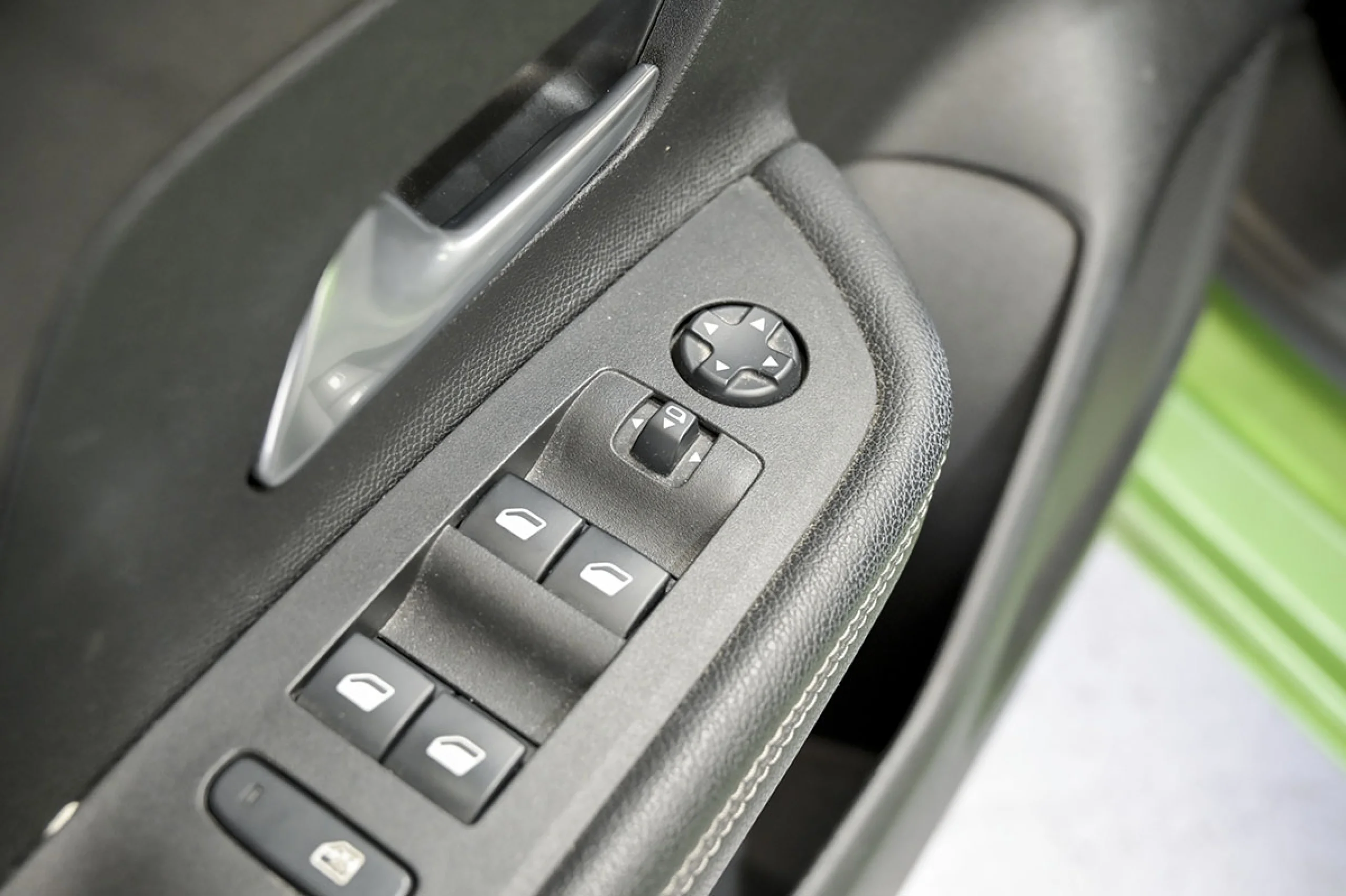 Opel Mokka e BEV 50kWh Ultimate - Foto 24