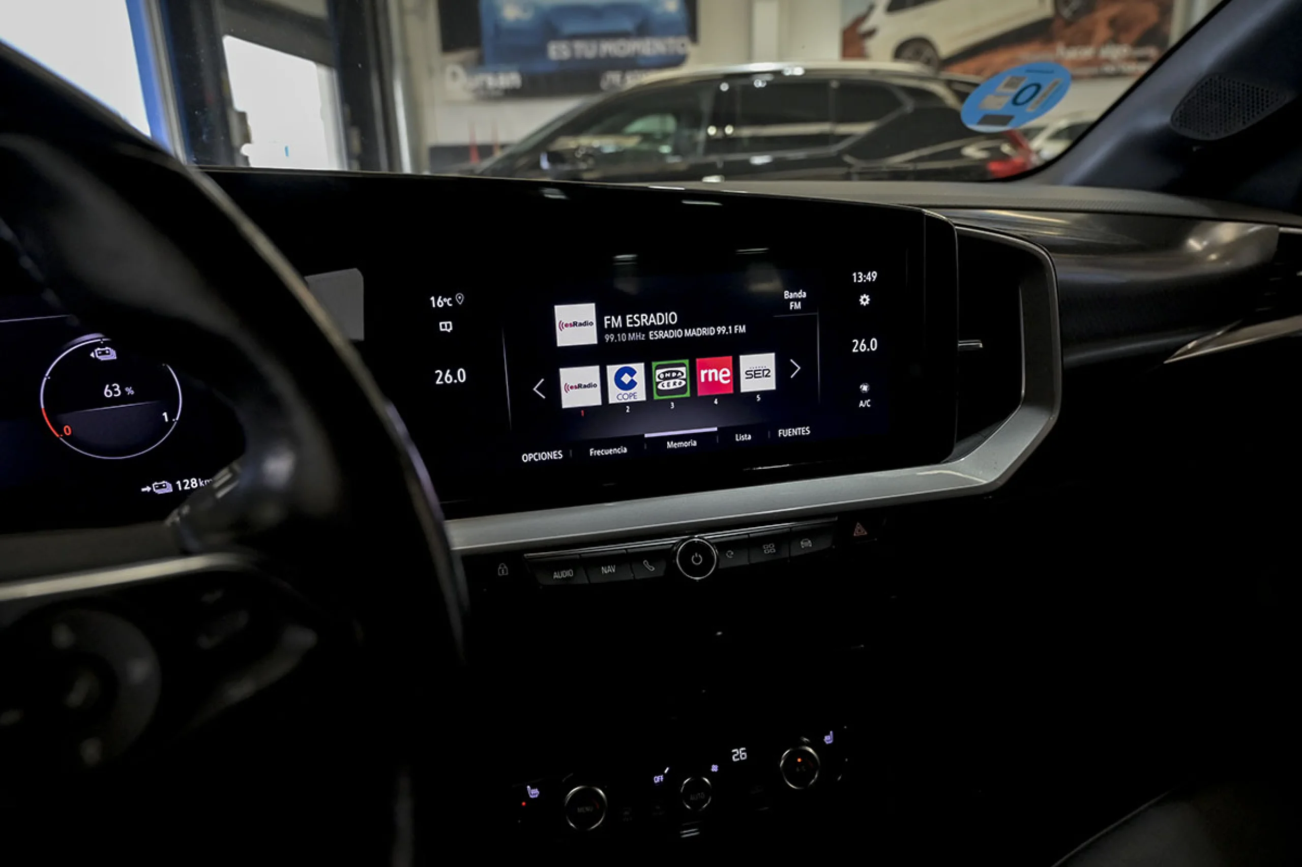 Opel Mokka e BEV 50kWh Ultimate - Foto 29