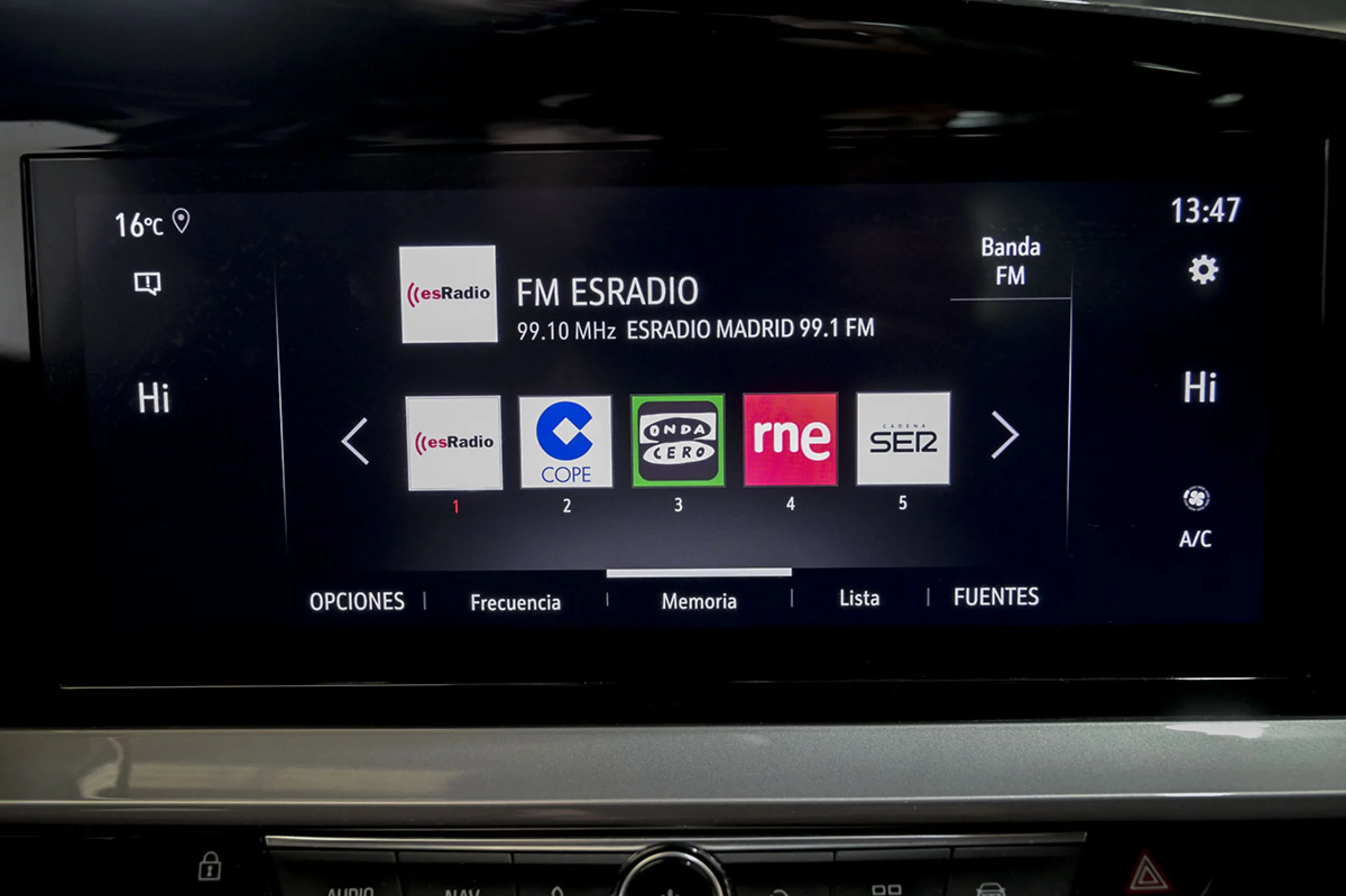 Opel Mokka e BEV 50kWh Ultimate - Foto 31