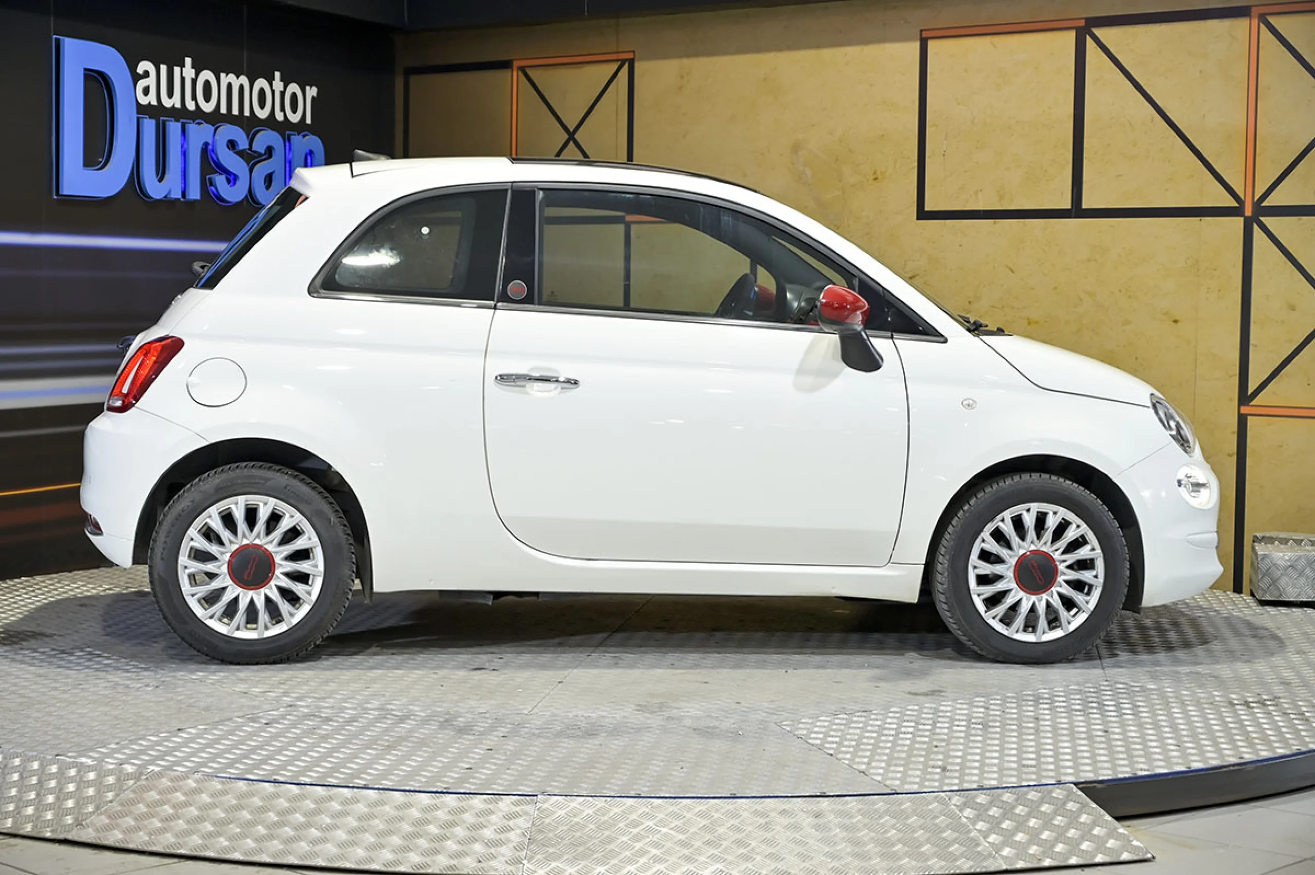 Fiat 500 Red 1.0 Hybrid 51KW 70 CV - Foto 18