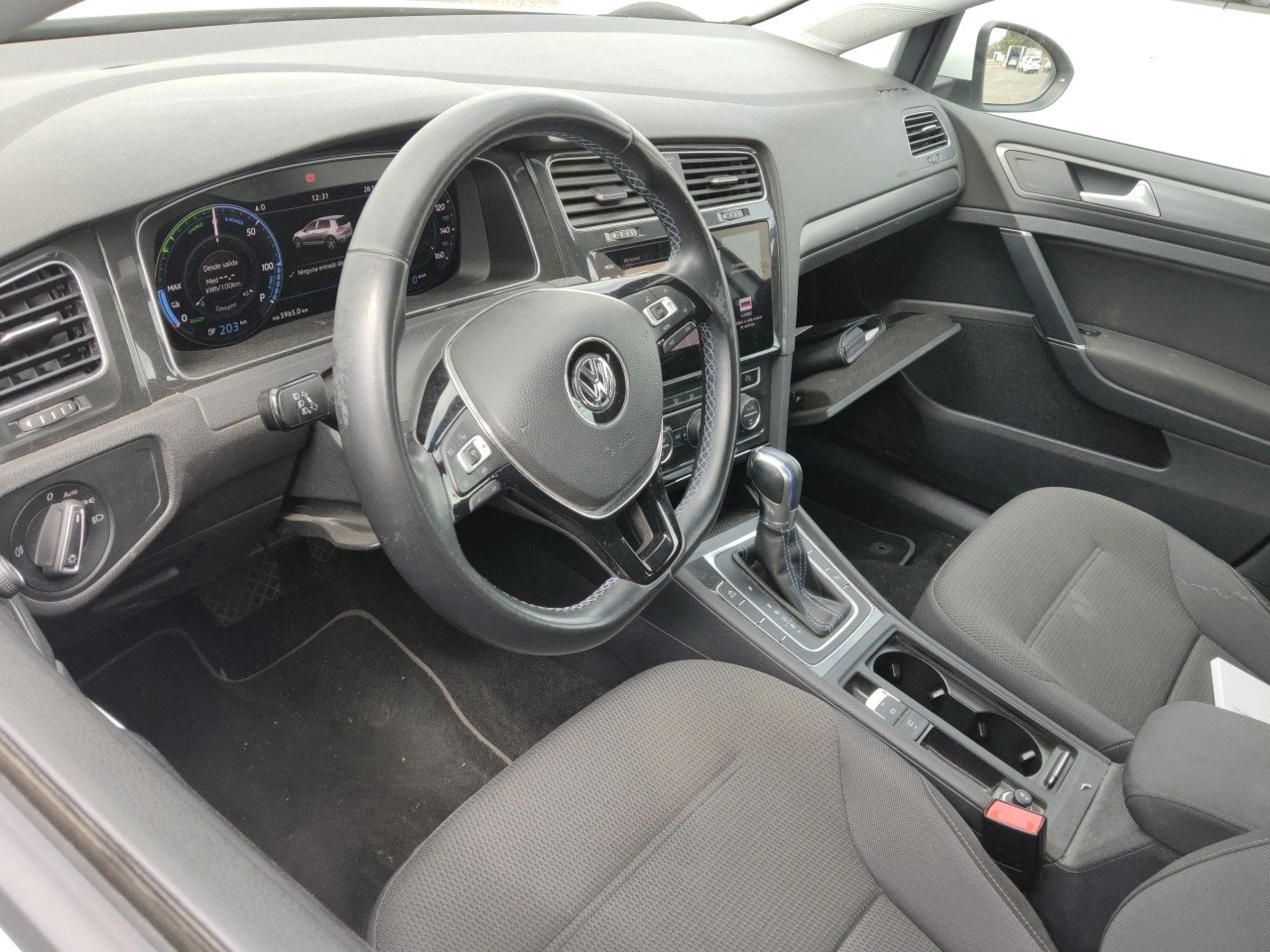 Volkswagen Golf (O) e-Golf ePower 100 kW (136CV) - Foto 7