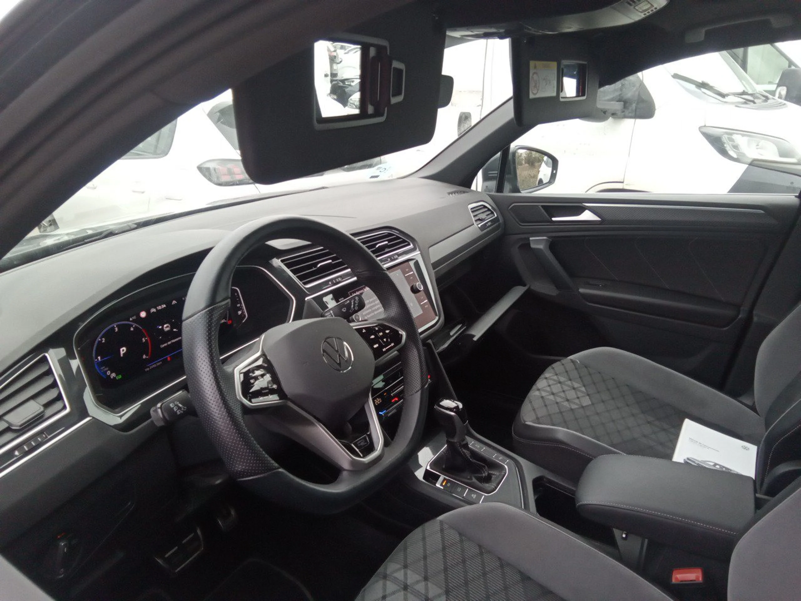 Volkswagen Tiguan R-Line 2.0 TDI 110kW (150CV) DSG - Foto 7