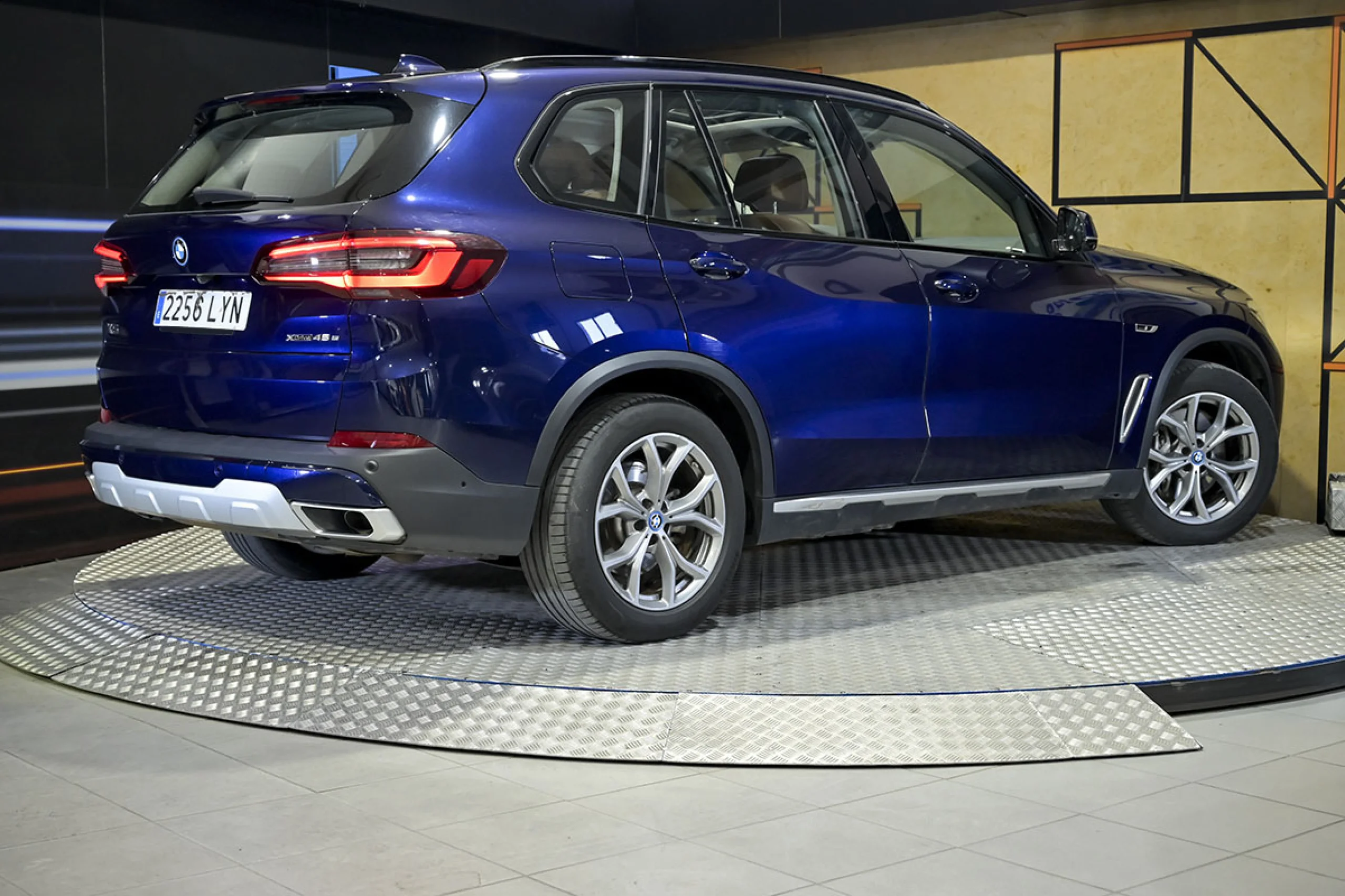 BMW X5 xDrive45e - Foto 5