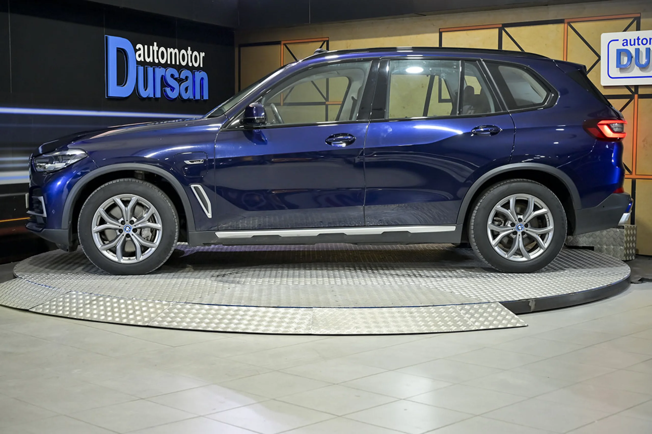 BMW X5 xDrive45e - Foto 21
