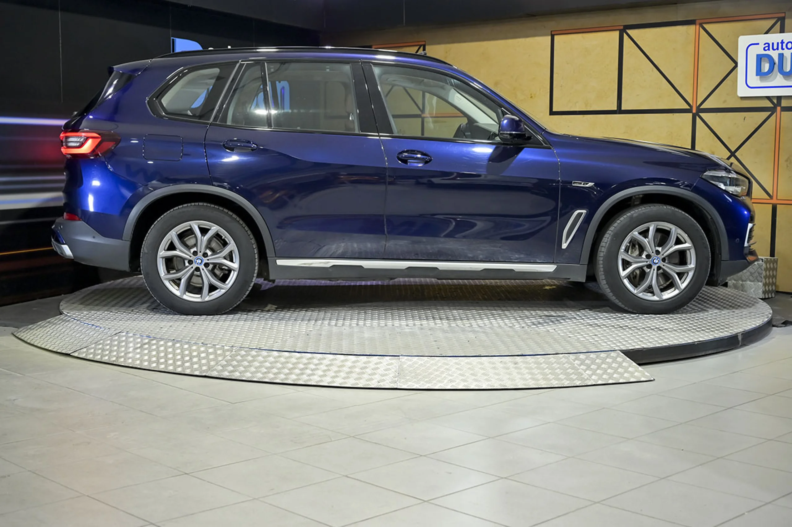 BMW X5 xDrive45e - Foto 22