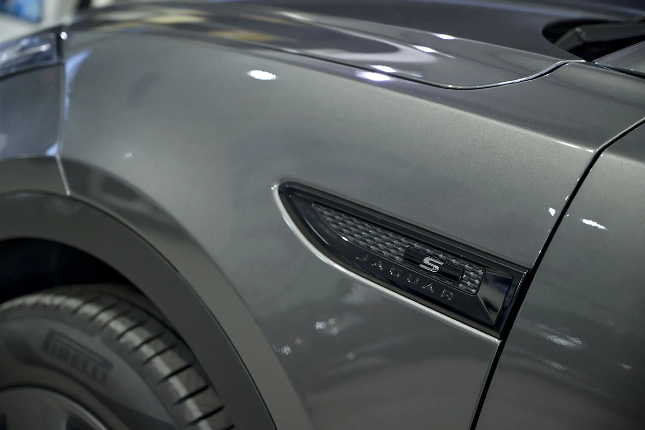 Jaguar E-Pace 2.0D 110kW RDynamic 4WD - Foto 25