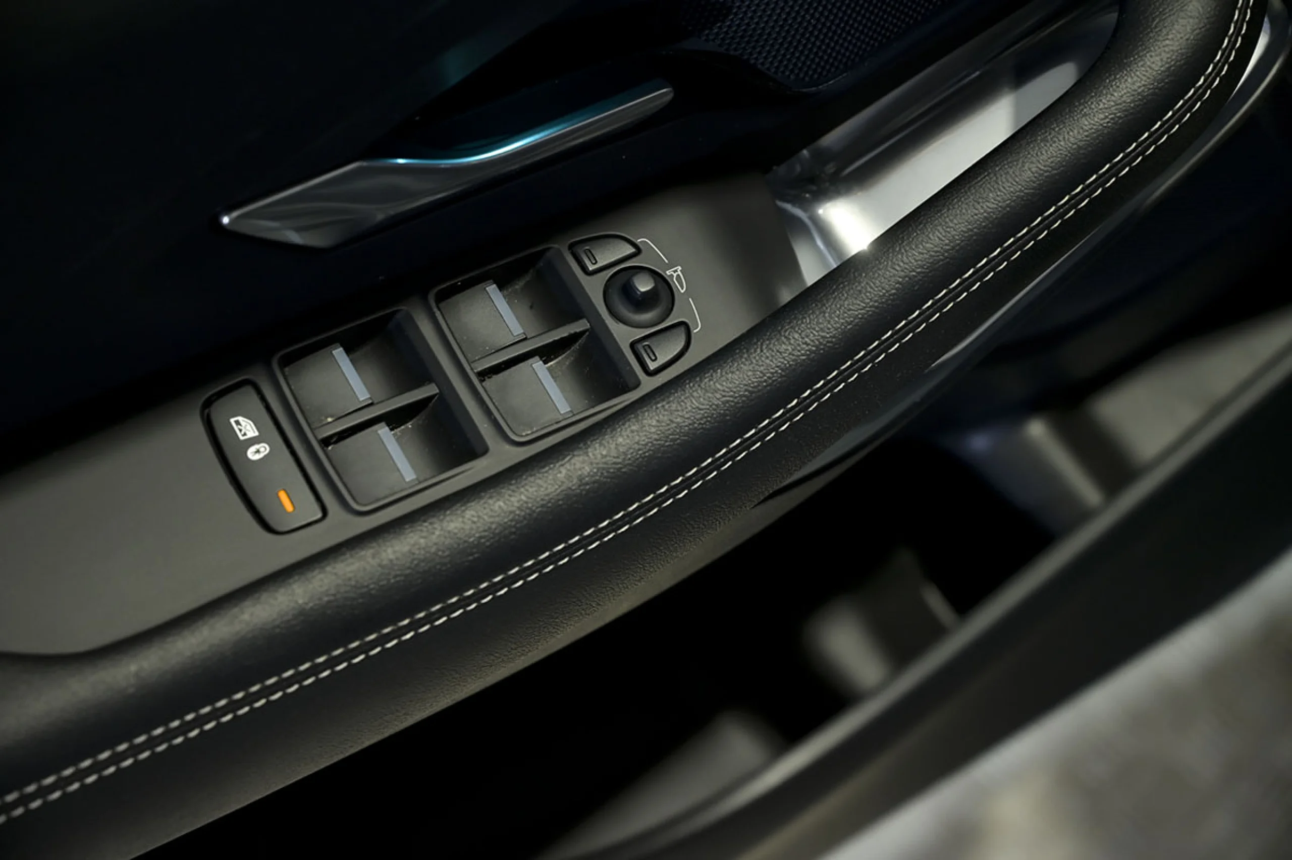 Jaguar E-Pace 2.0D 110kW RDynamic 4WD - Foto 26