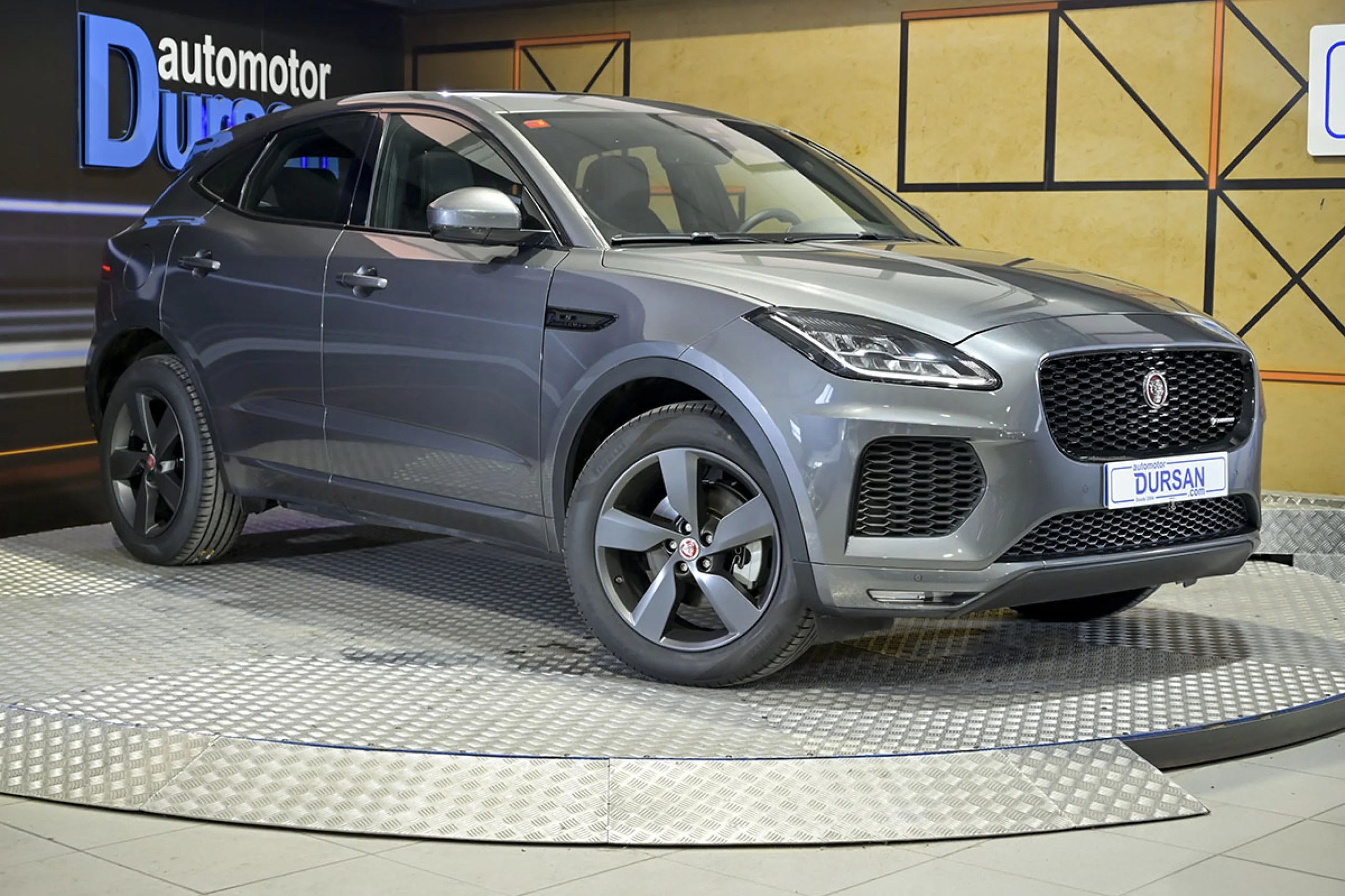 Jaguar E-Pace 2.0D 110kW RDynamic 4WD - Foto 3