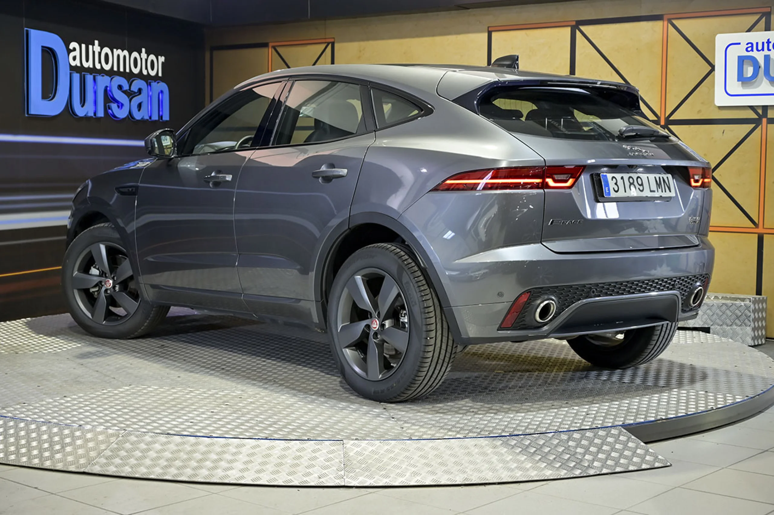 Jaguar E-Pace 2.0D 110kW RDynamic 4WD - Foto 4
