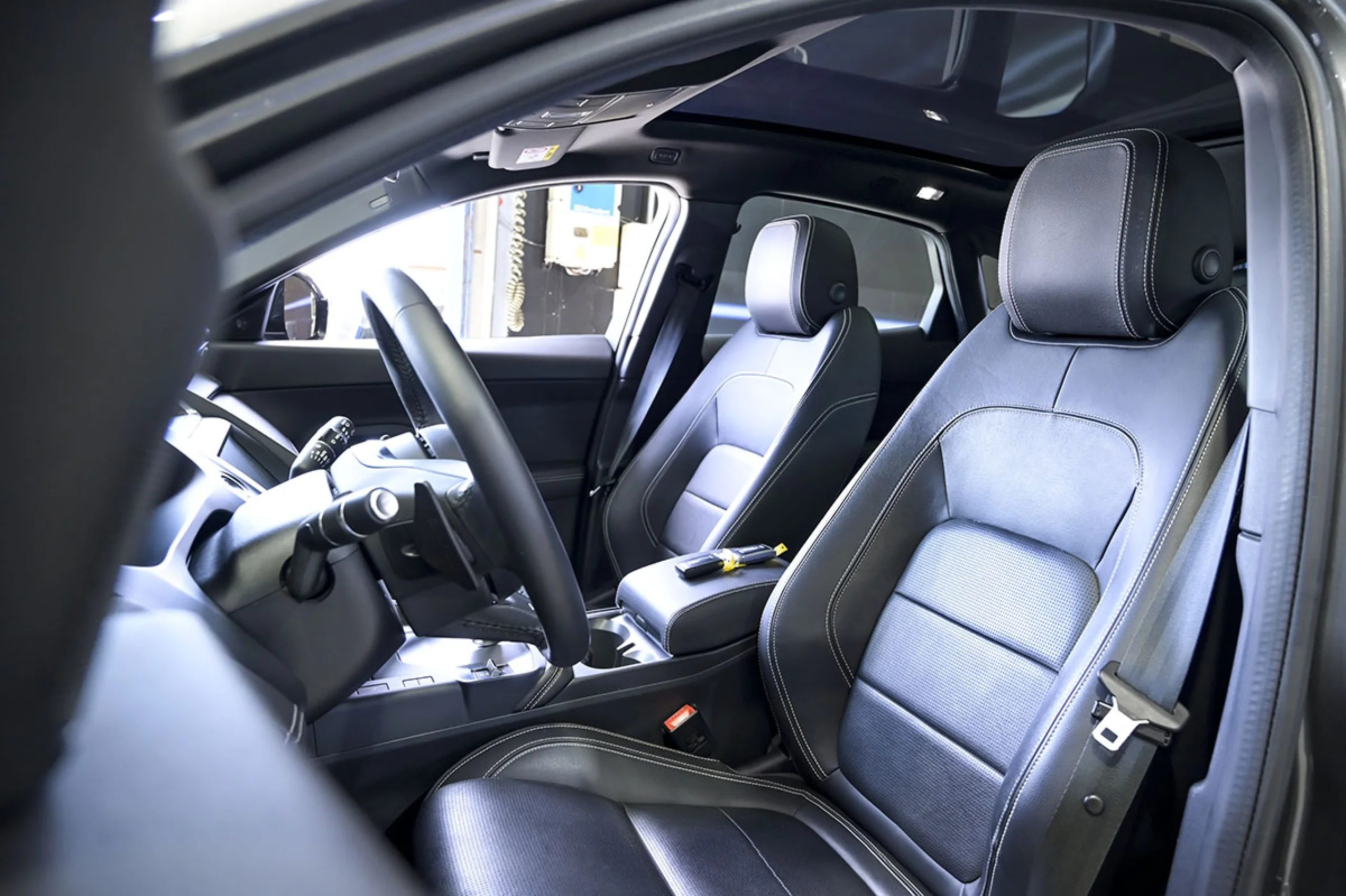 Jaguar E-Pace 2.0D 110kW RDynamic 4WD - Foto 27