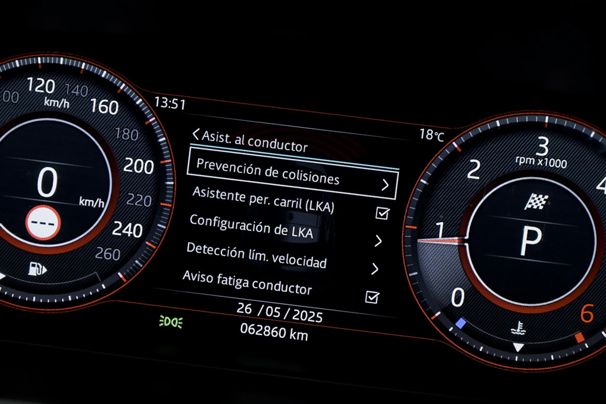 Jaguar E-Pace 2.0D 110kW RDynamic 4WD - Foto 31