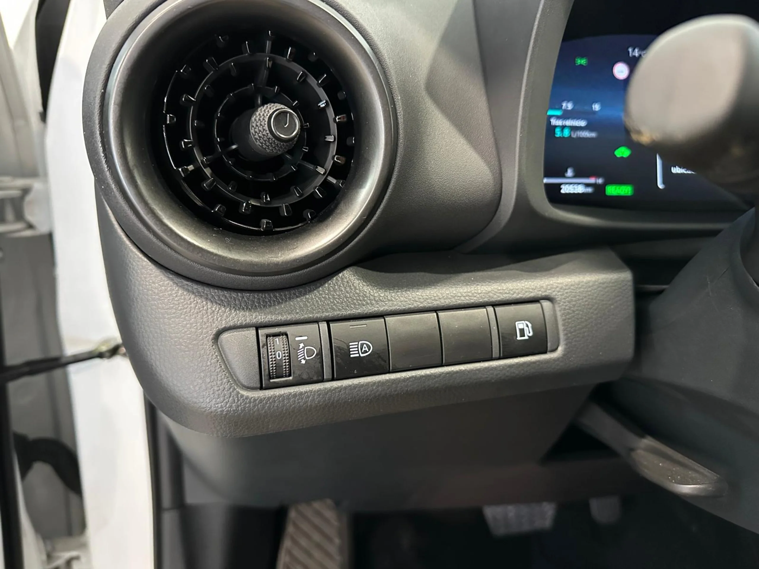 Toyota C-HR 2.0 200H Advance - Foto 11