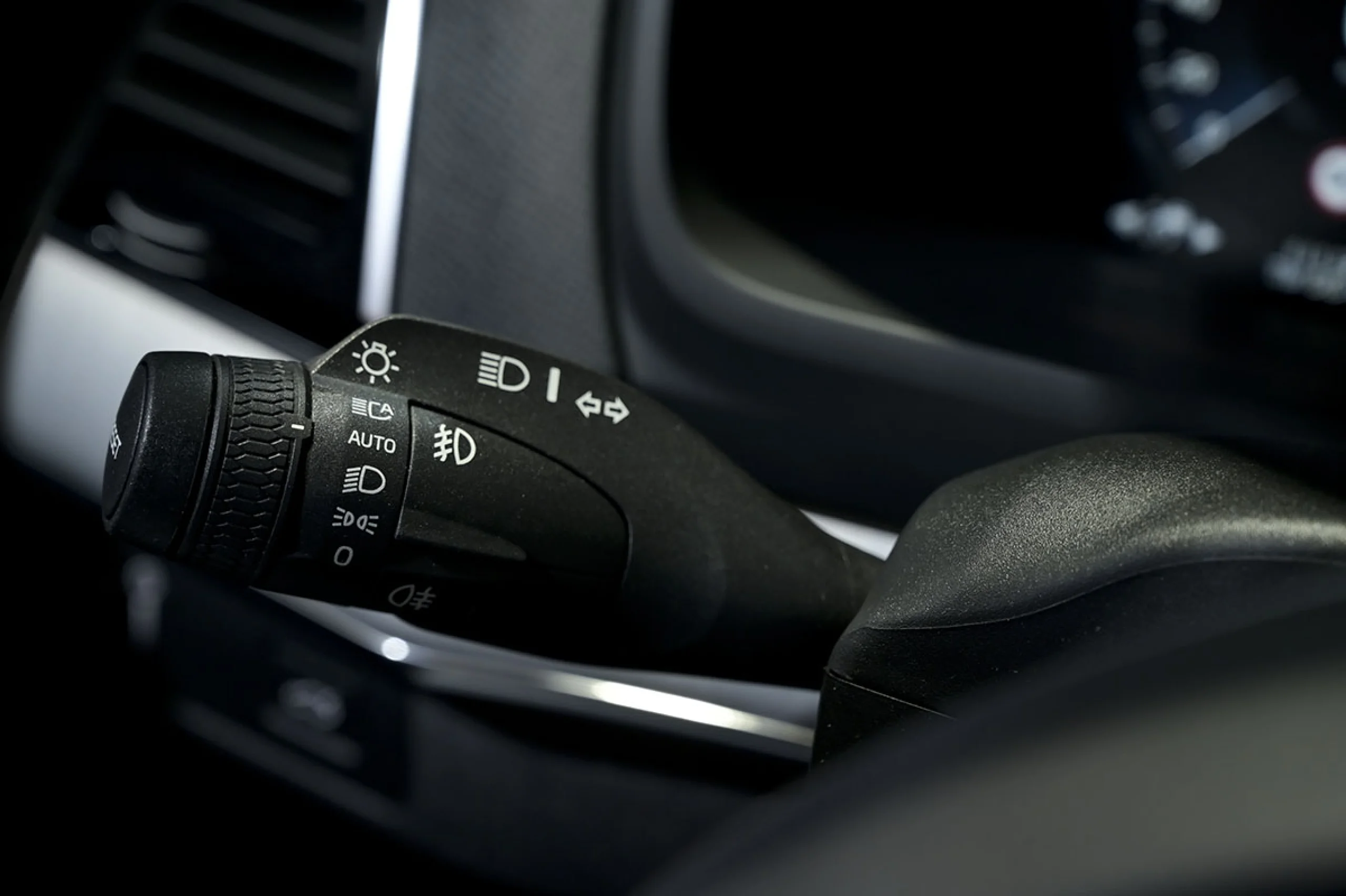 Volvo XC 90 XC90 2.0 B5 D AWD Momentum Pro Auto - Foto 27