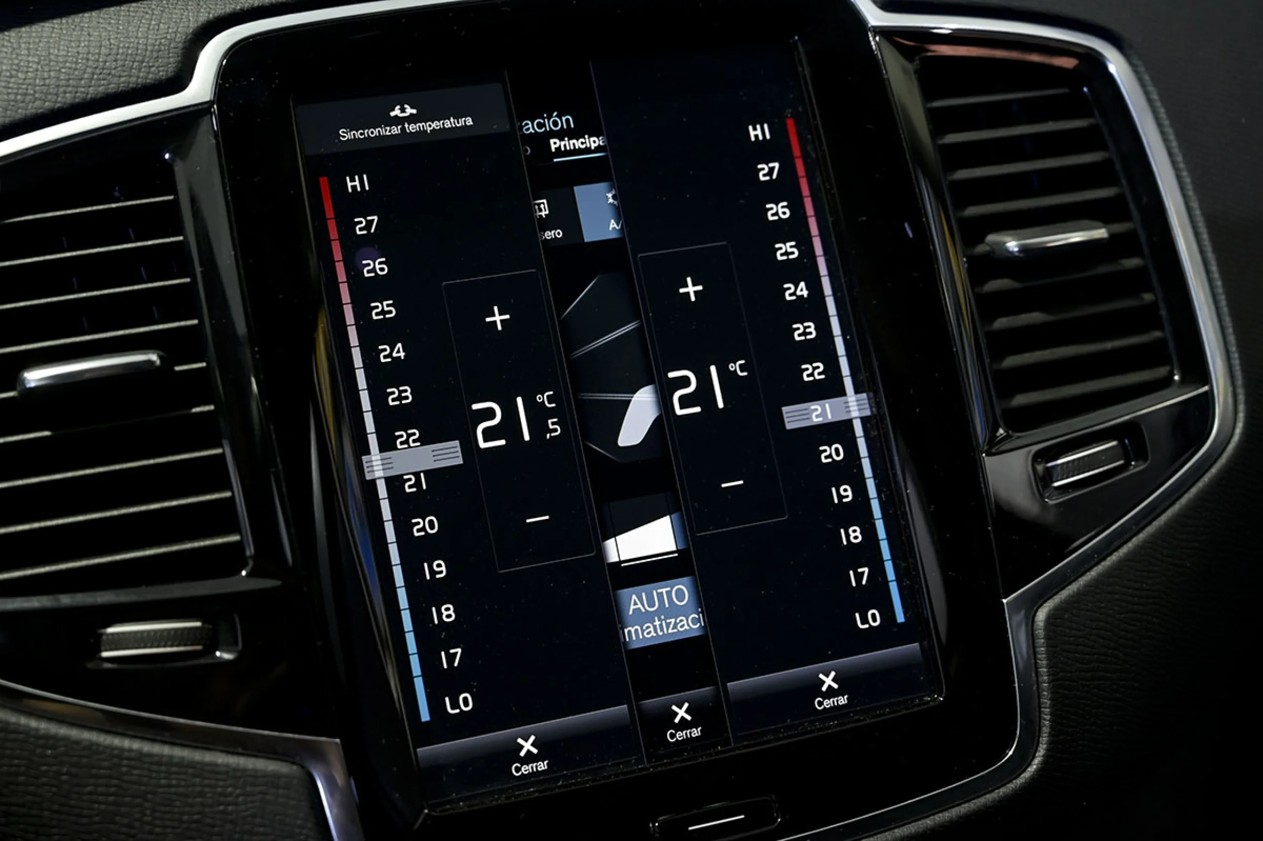 Volvo XC 90 XC90 2.0 B5 D AWD Momentum Pro Auto - Foto 32