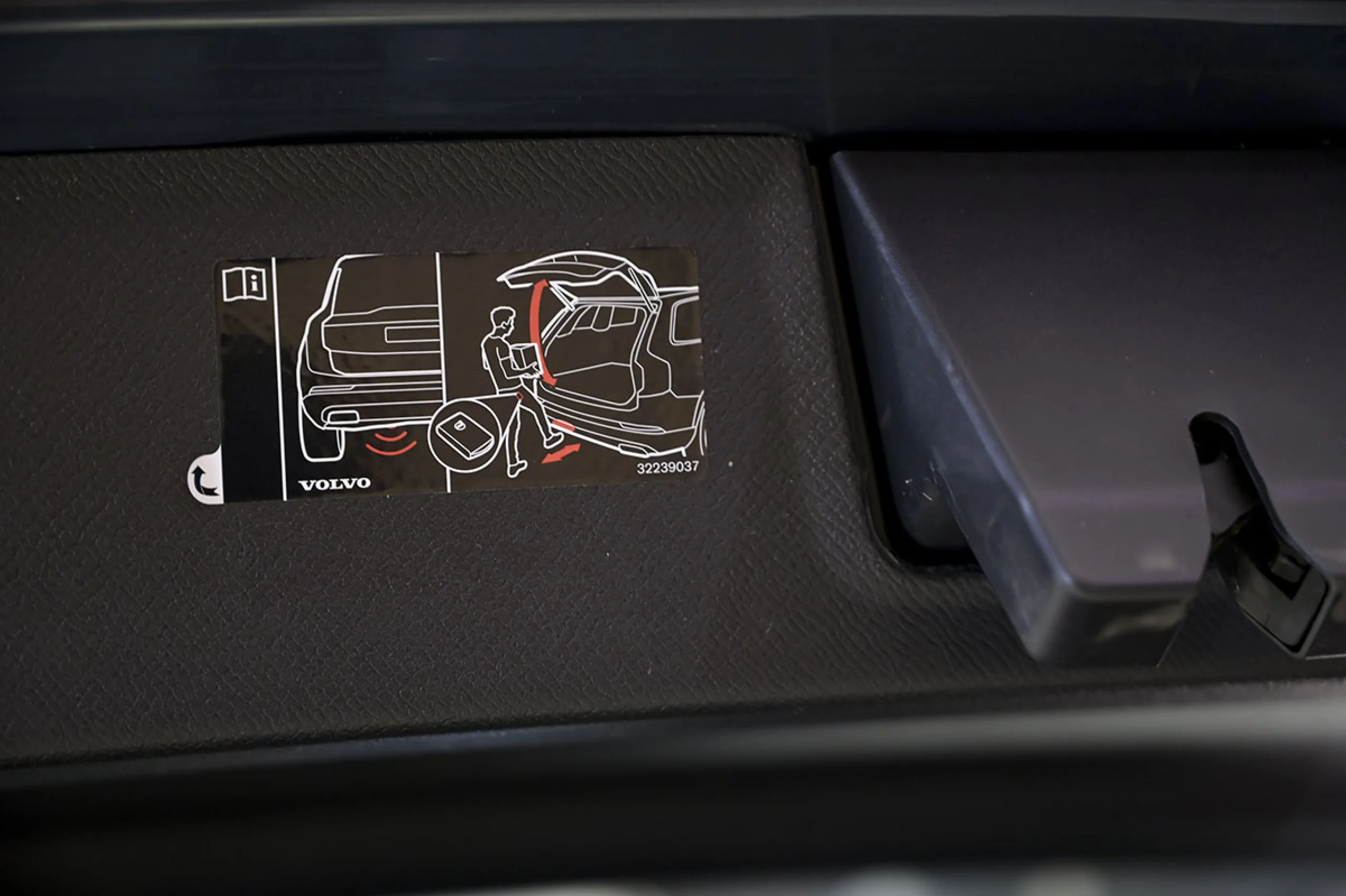 Volvo XC 90 XC90 2.0 B5 D AWD Momentum Pro Auto - Foto 39