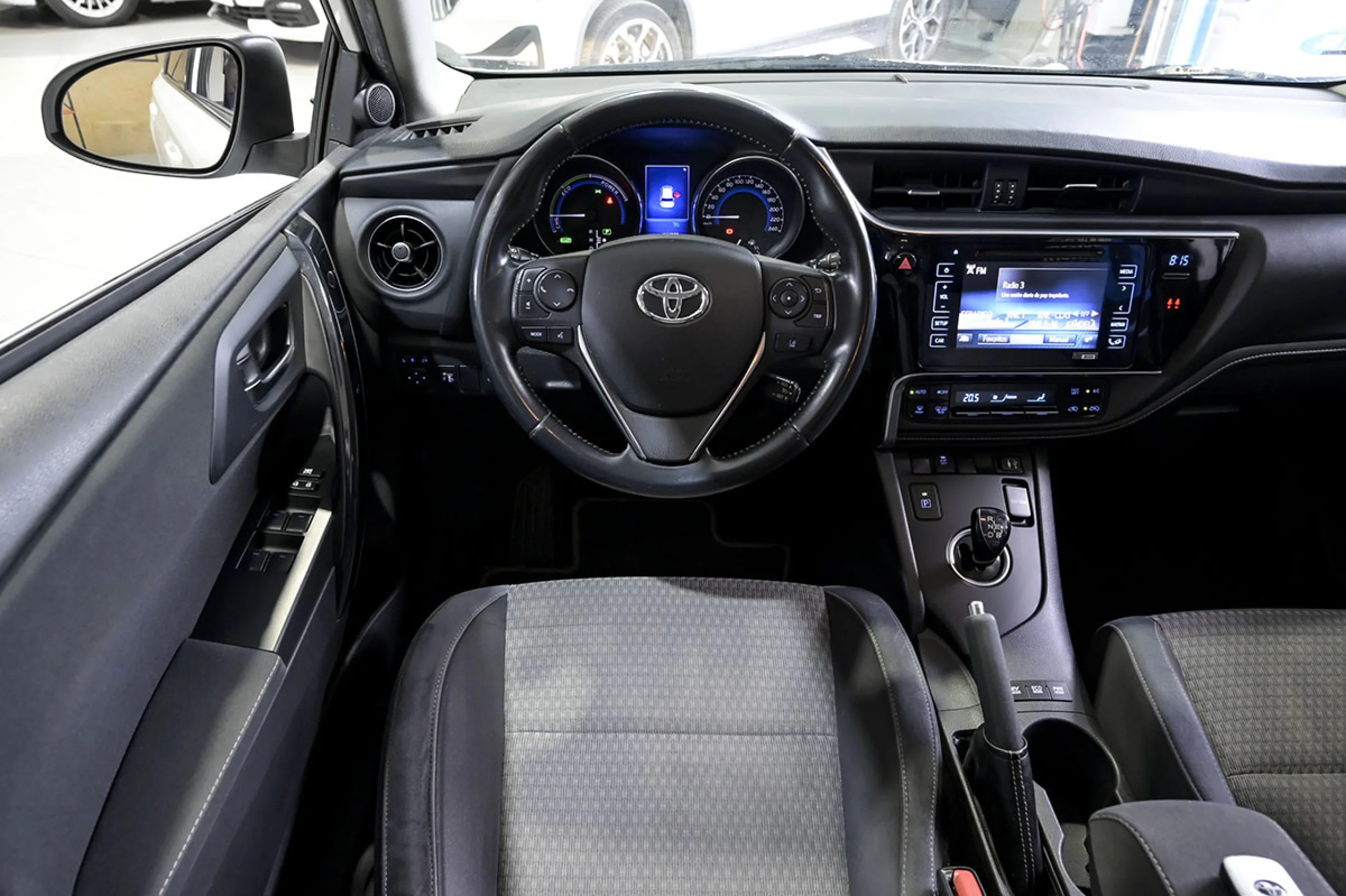 Toyota Auris 1.8 140H Hybrid Feel - Foto 29