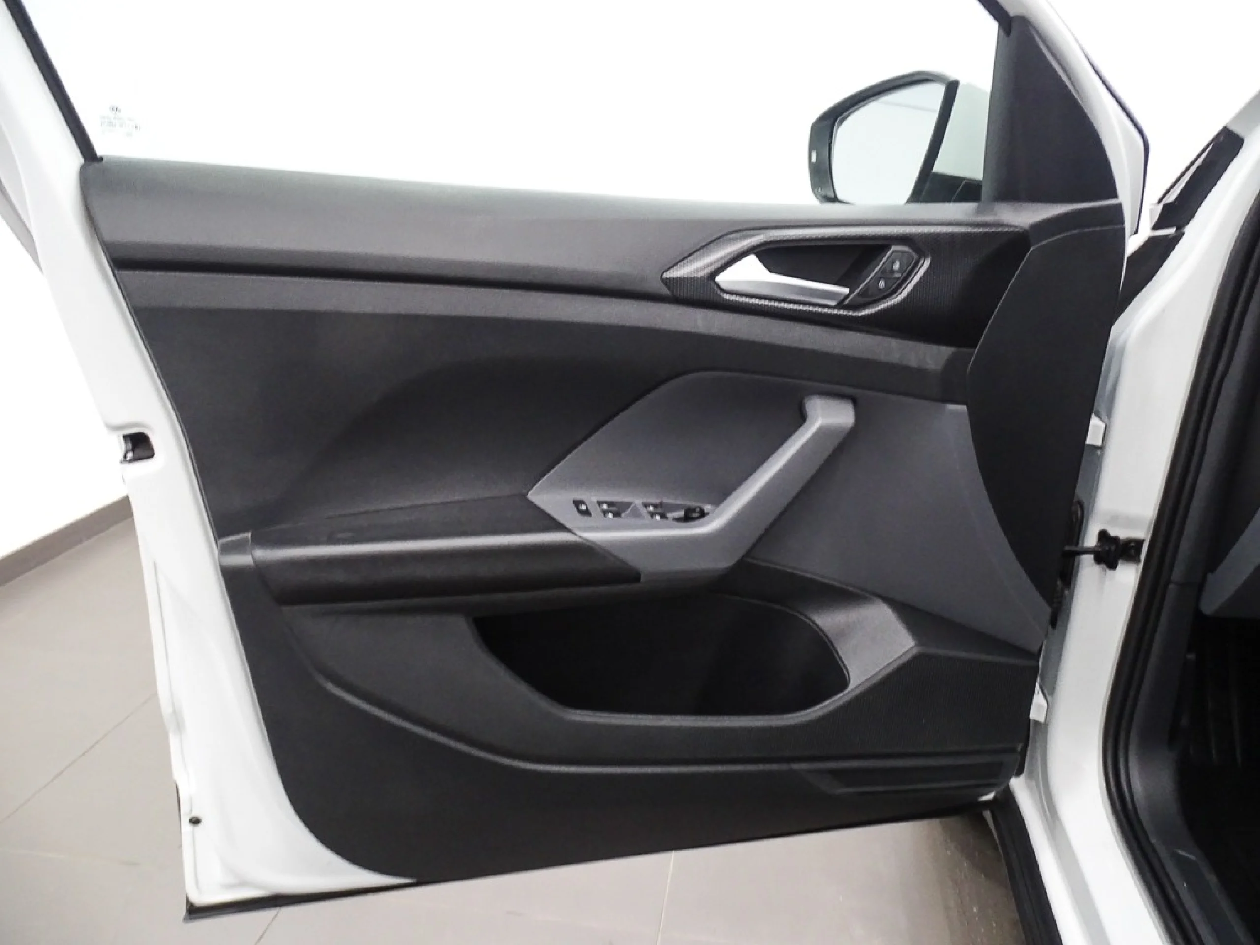 Volkswagen T-CROSS Advance 1.0 TSI 81kW 110CV - Foto 16