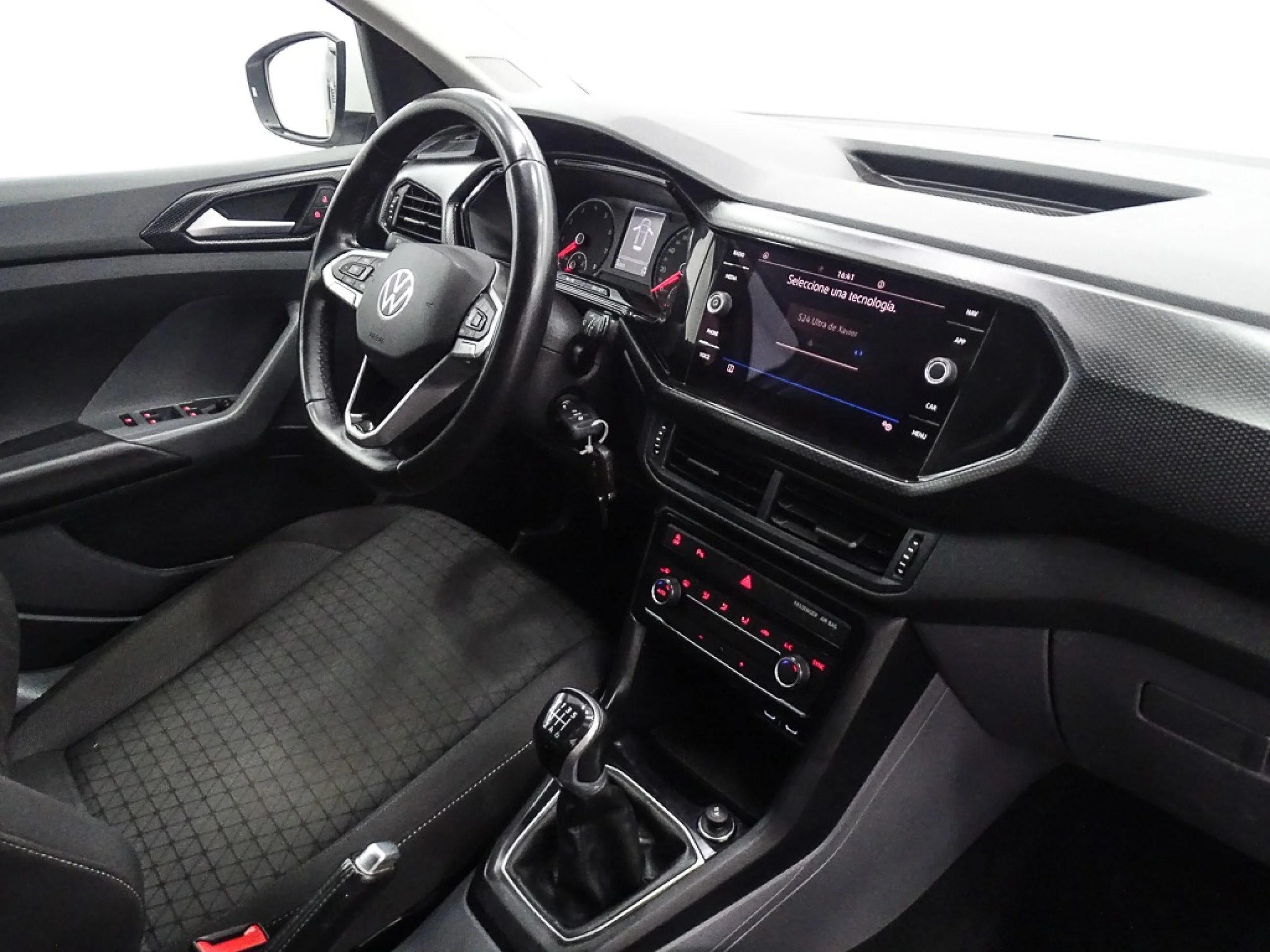 Volkswagen T-CROSS Advance 1.0 TSI 81kW 110CV - Foto 19