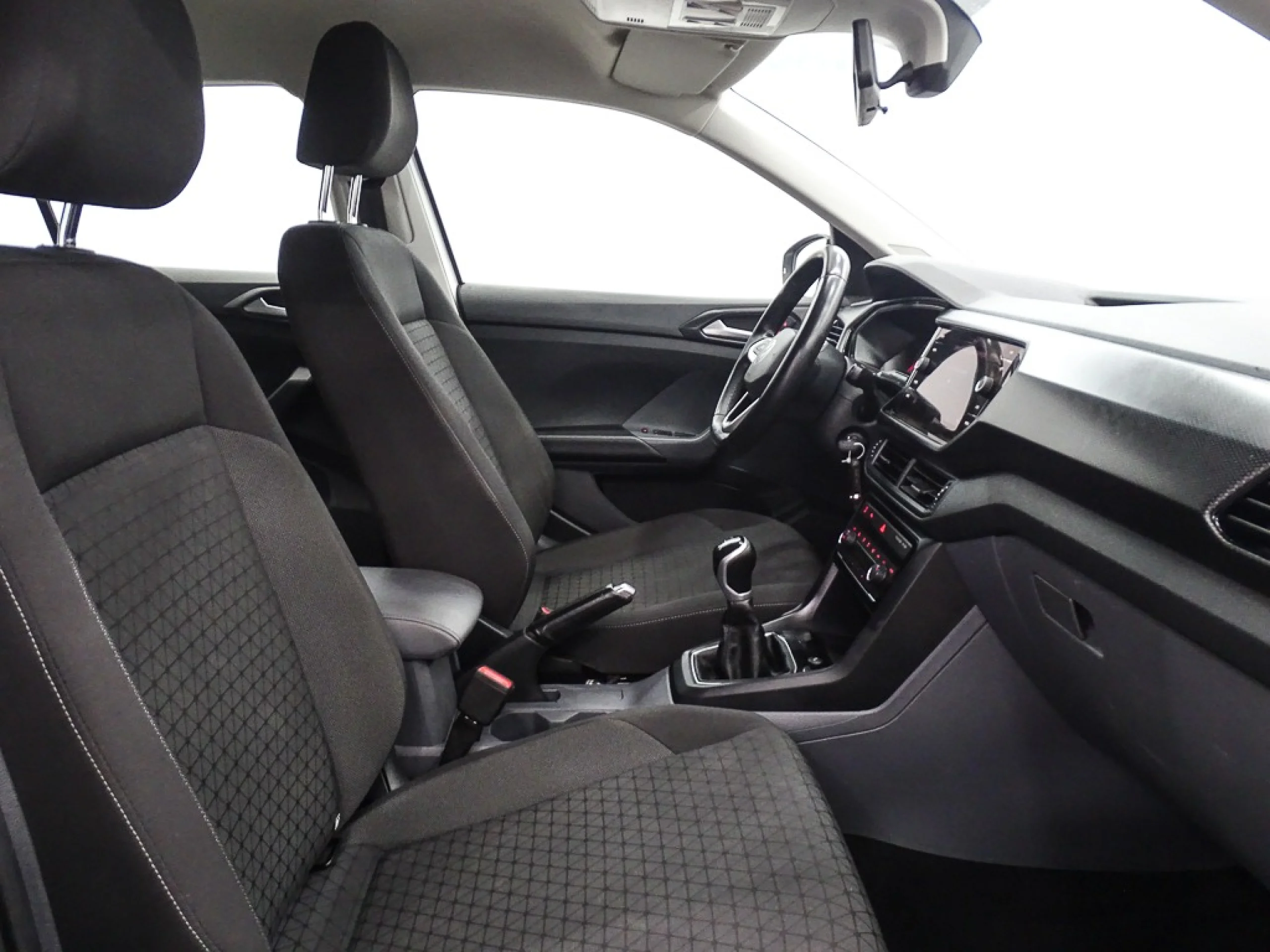 Volkswagen T-CROSS Advance 1.0 TSI 81kW 110CV - Foto 27