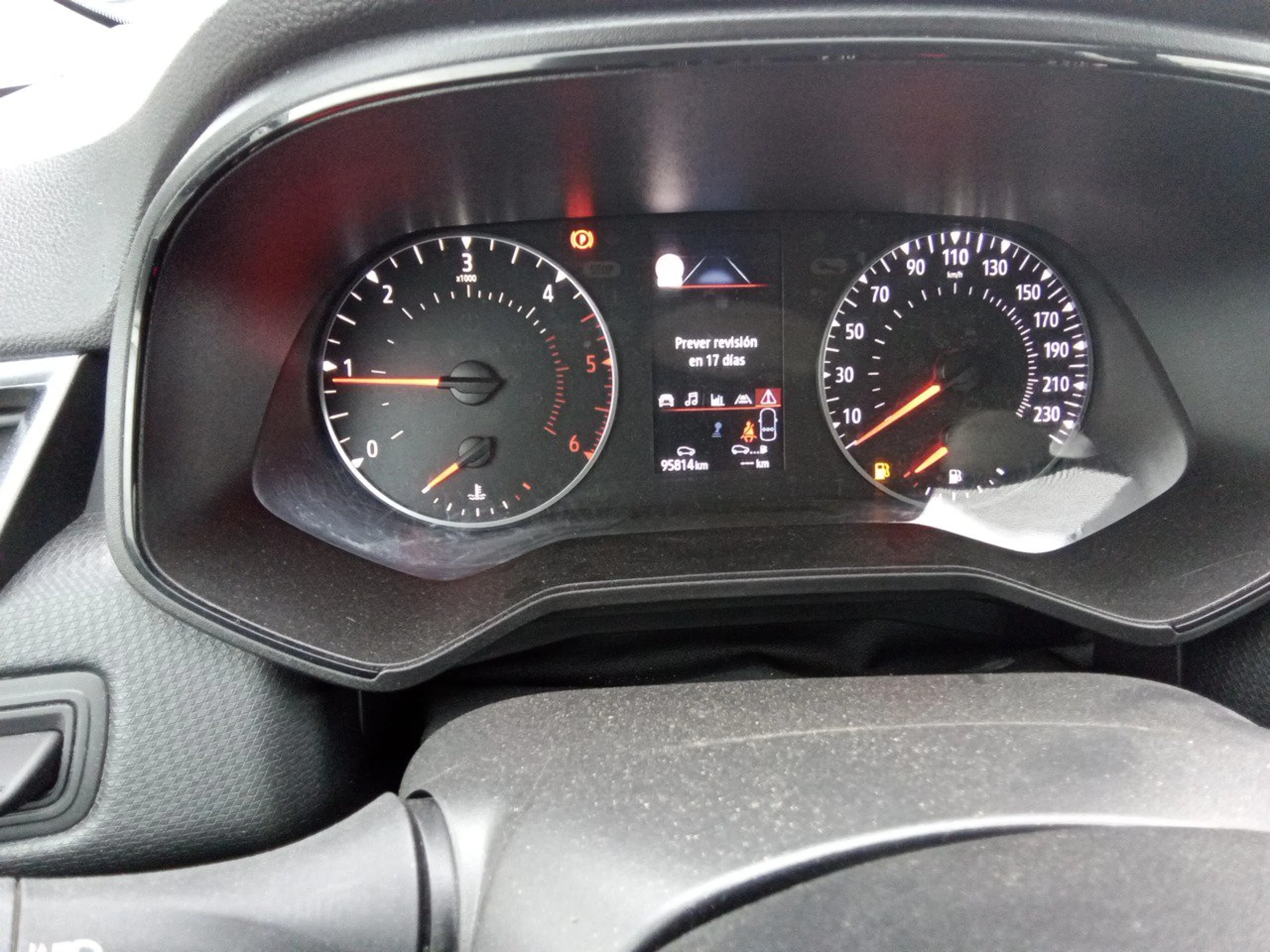 Renault Clio Equilibre Blue dCi 74kW (100CV) - Foto 8