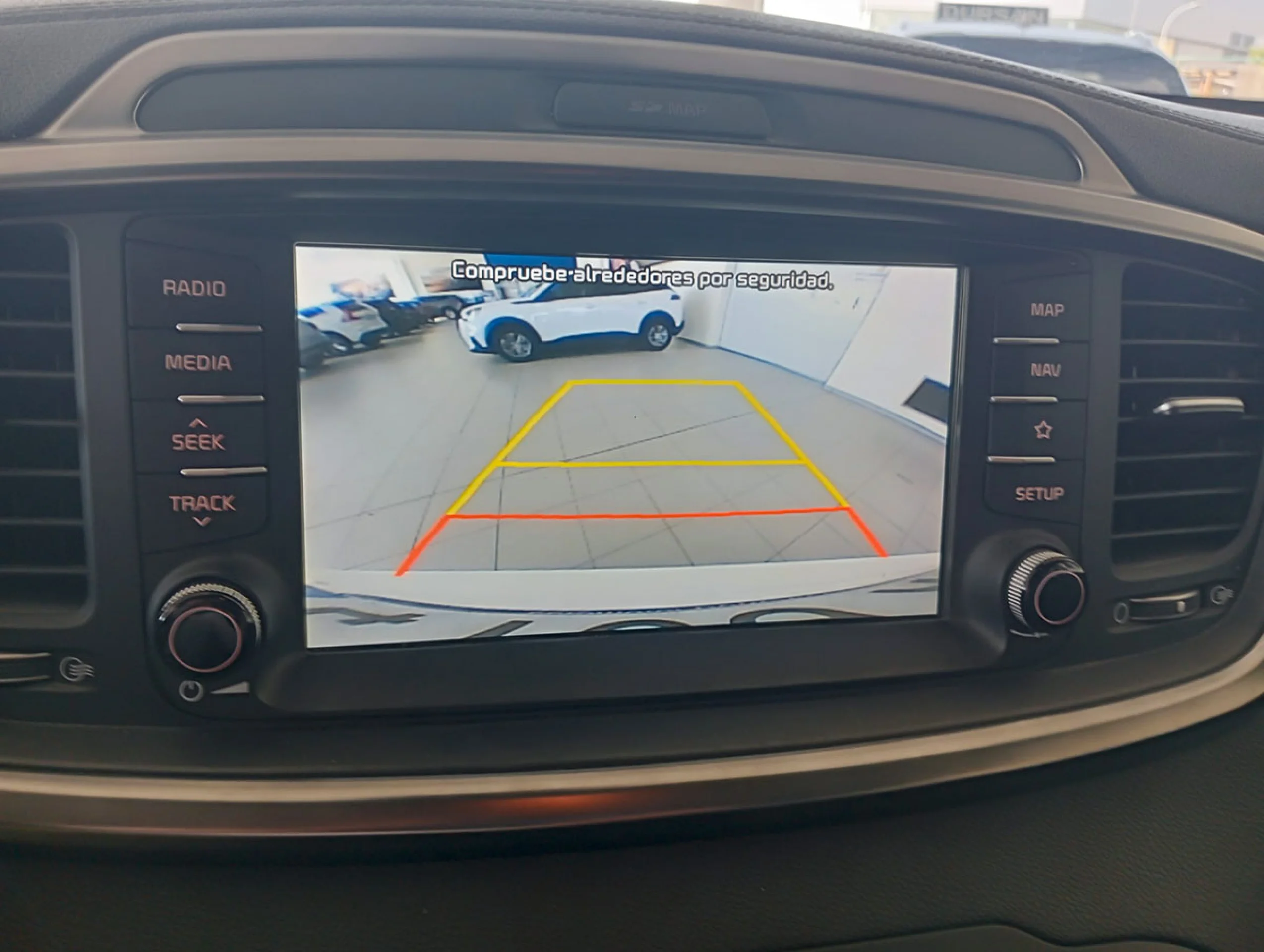 Kia Sorento 2.2 CRDi 147kW 200CV Drive 4x2 - Foto 9