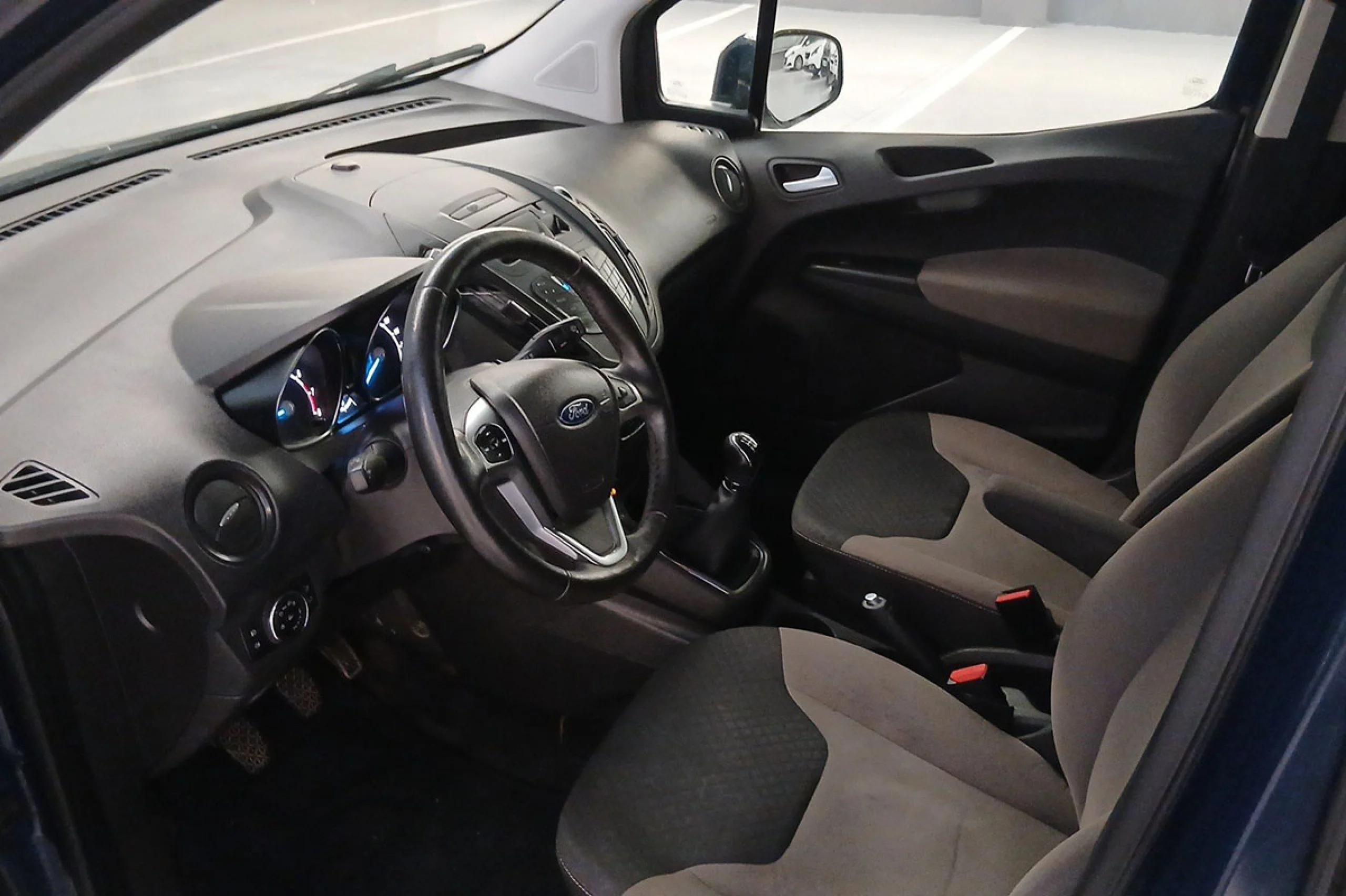 Ford Tourneo Courier 1.0 EcoBoost 100cv Trend - Foto 6