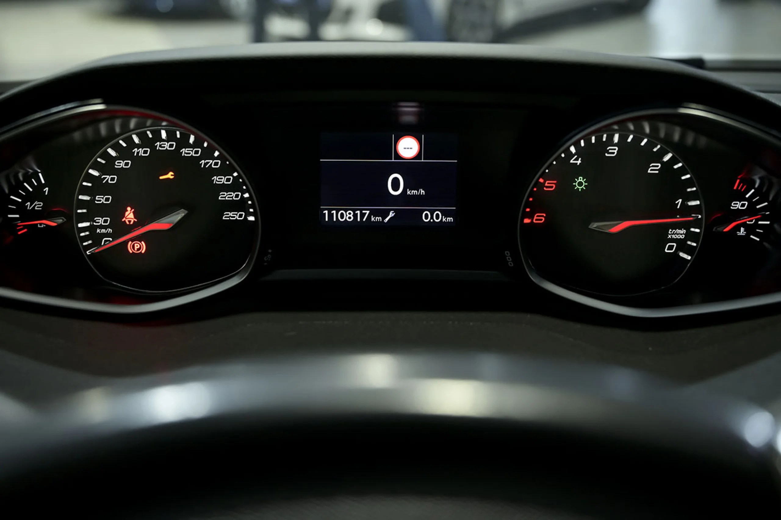 Peugeot 308 SW Allure Pack BlueHDI 130 SS - Foto 7