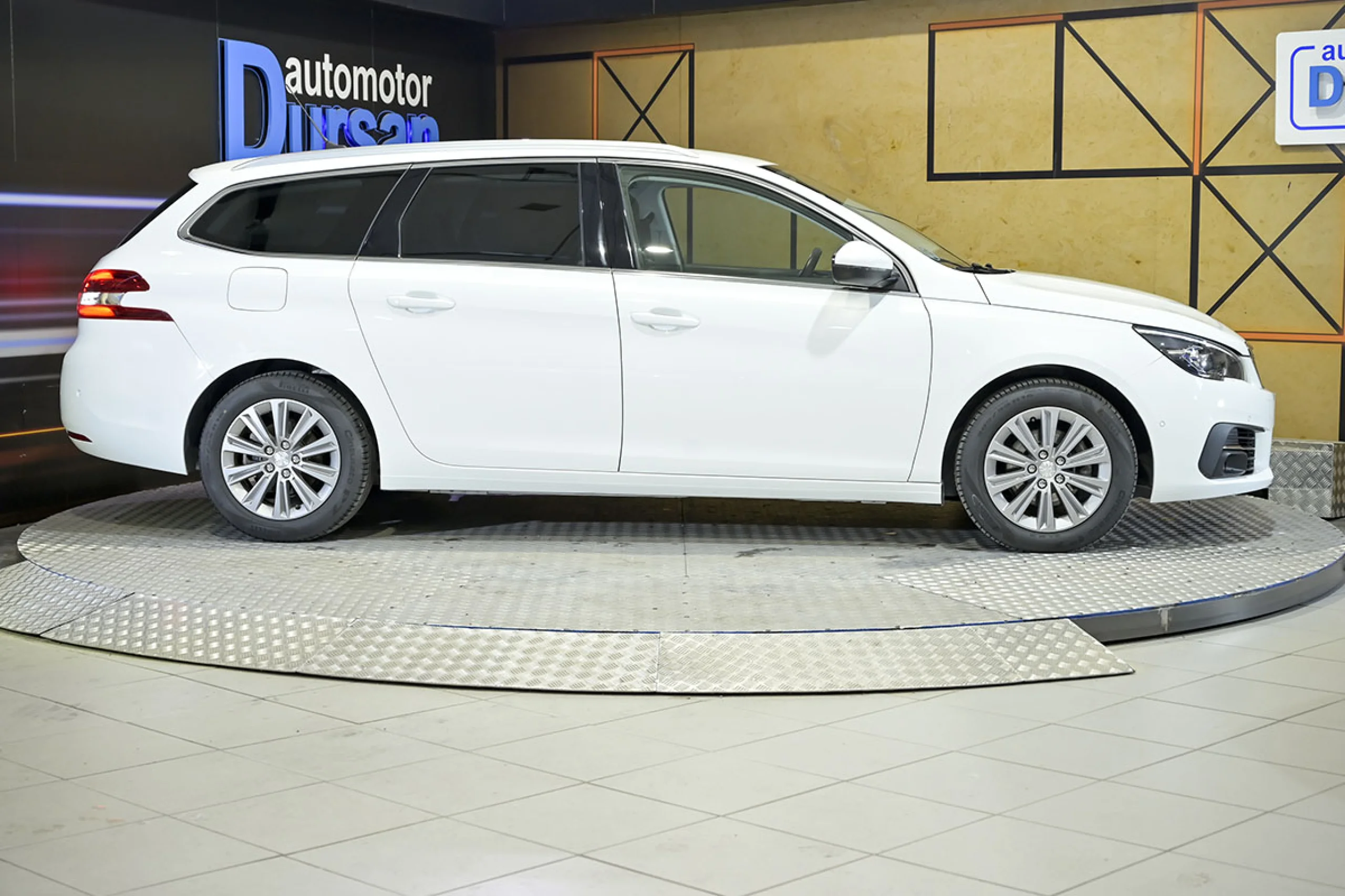 Peugeot 308 SW Allure Pack BlueHDI 130 SS - Foto 20