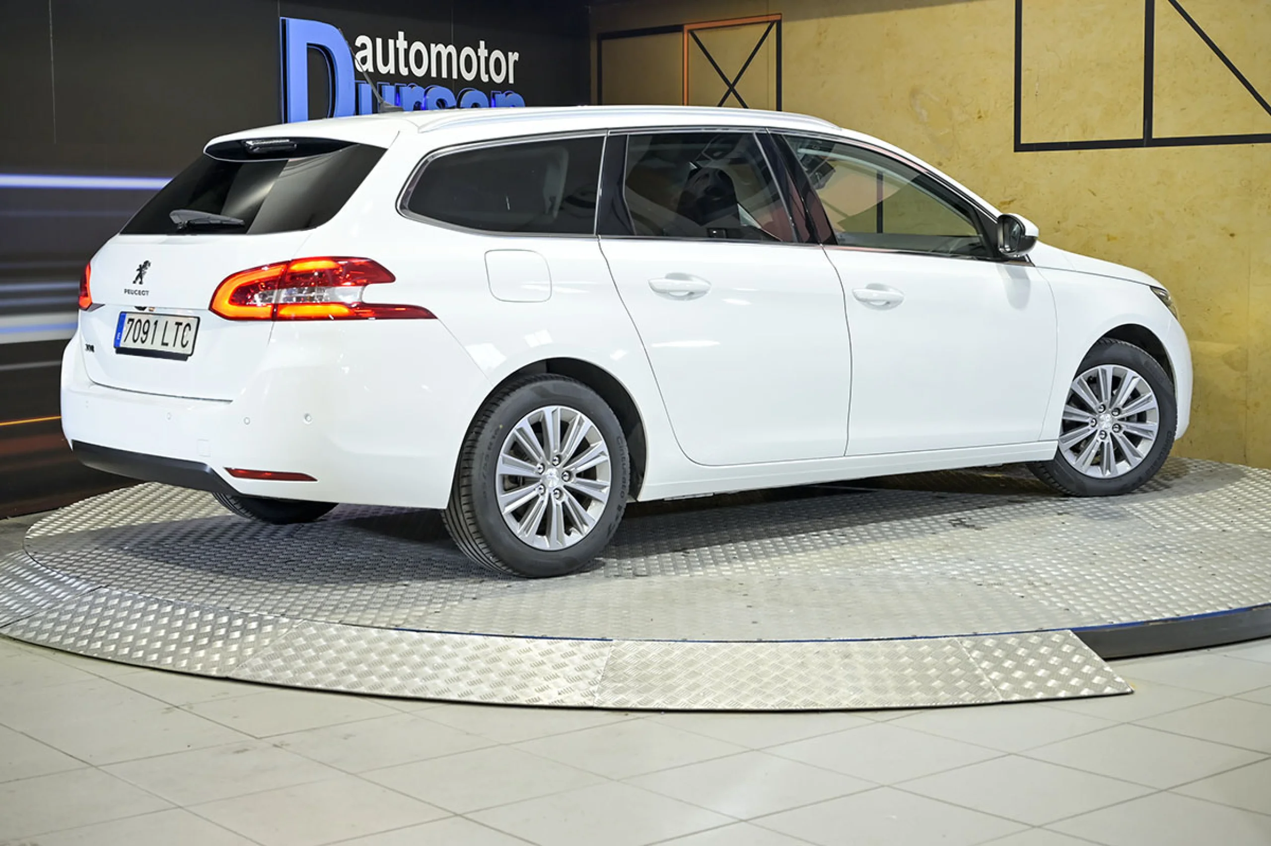 Peugeot 308 SW Allure Pack BlueHDI 130 SS - Foto 5