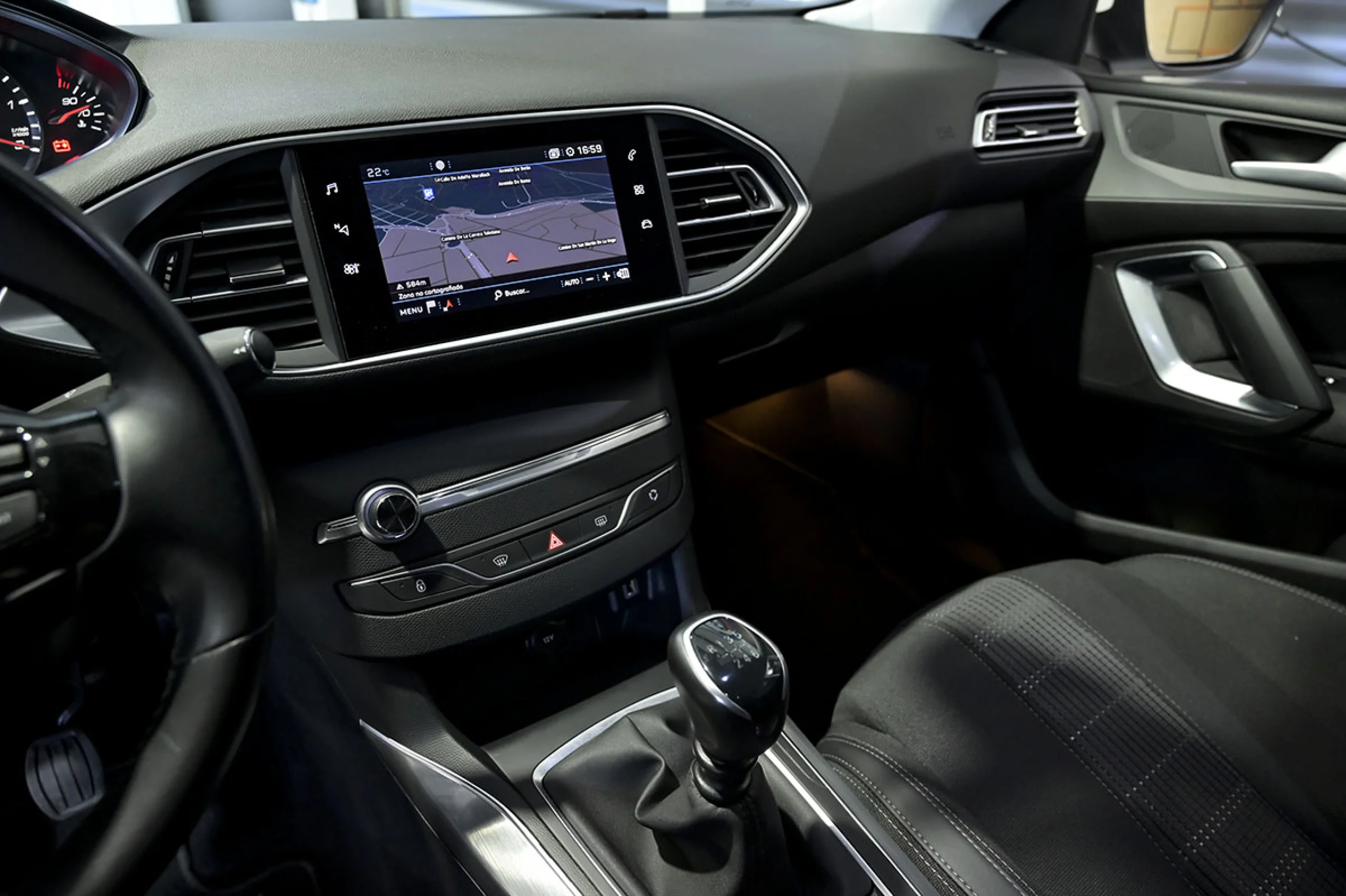 Peugeot 308 SW Allure Pack BlueHDI 130 SS - Foto 24