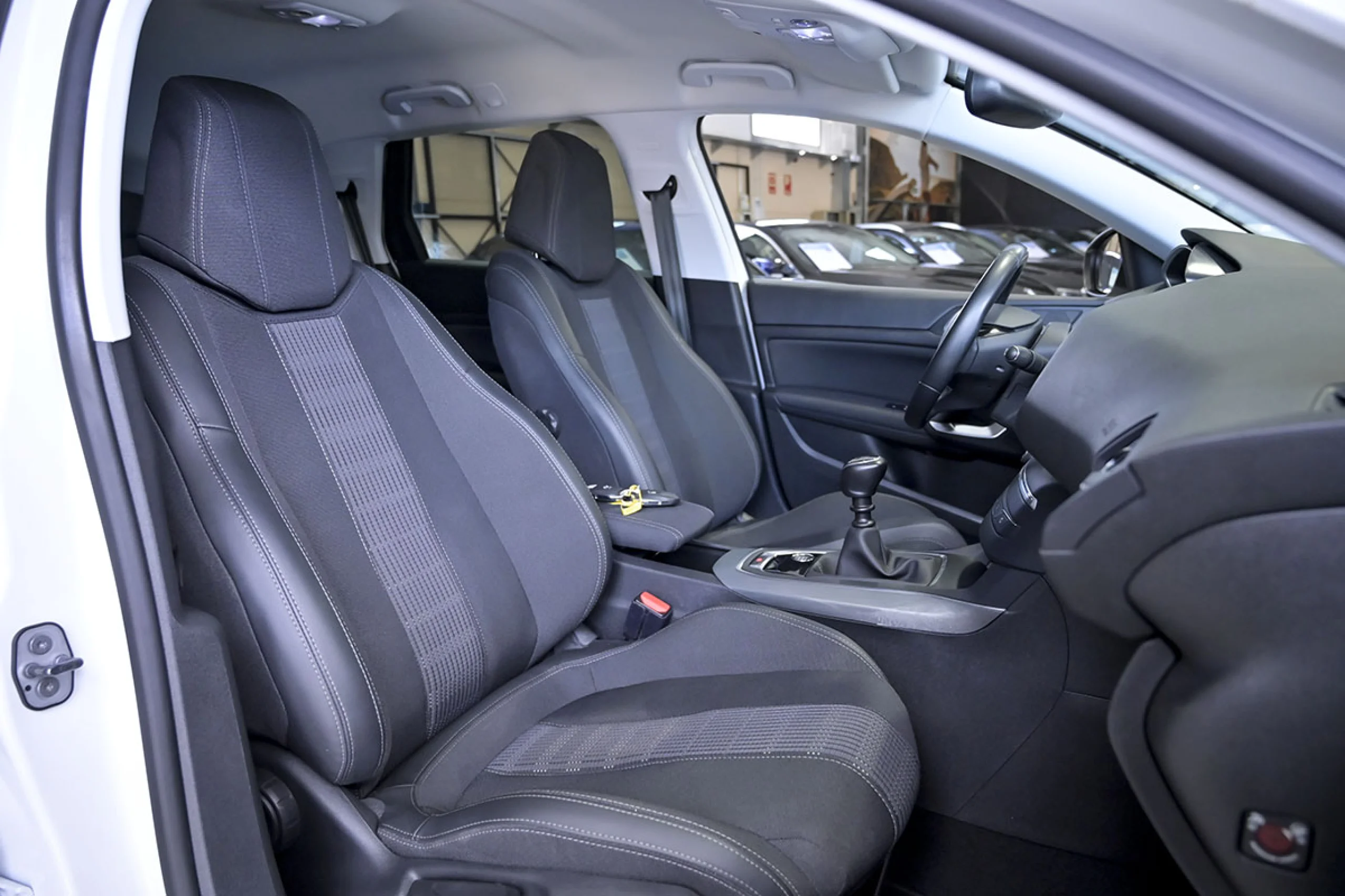 Peugeot 308 SW Allure Pack BlueHDI 130 SS - Foto 34