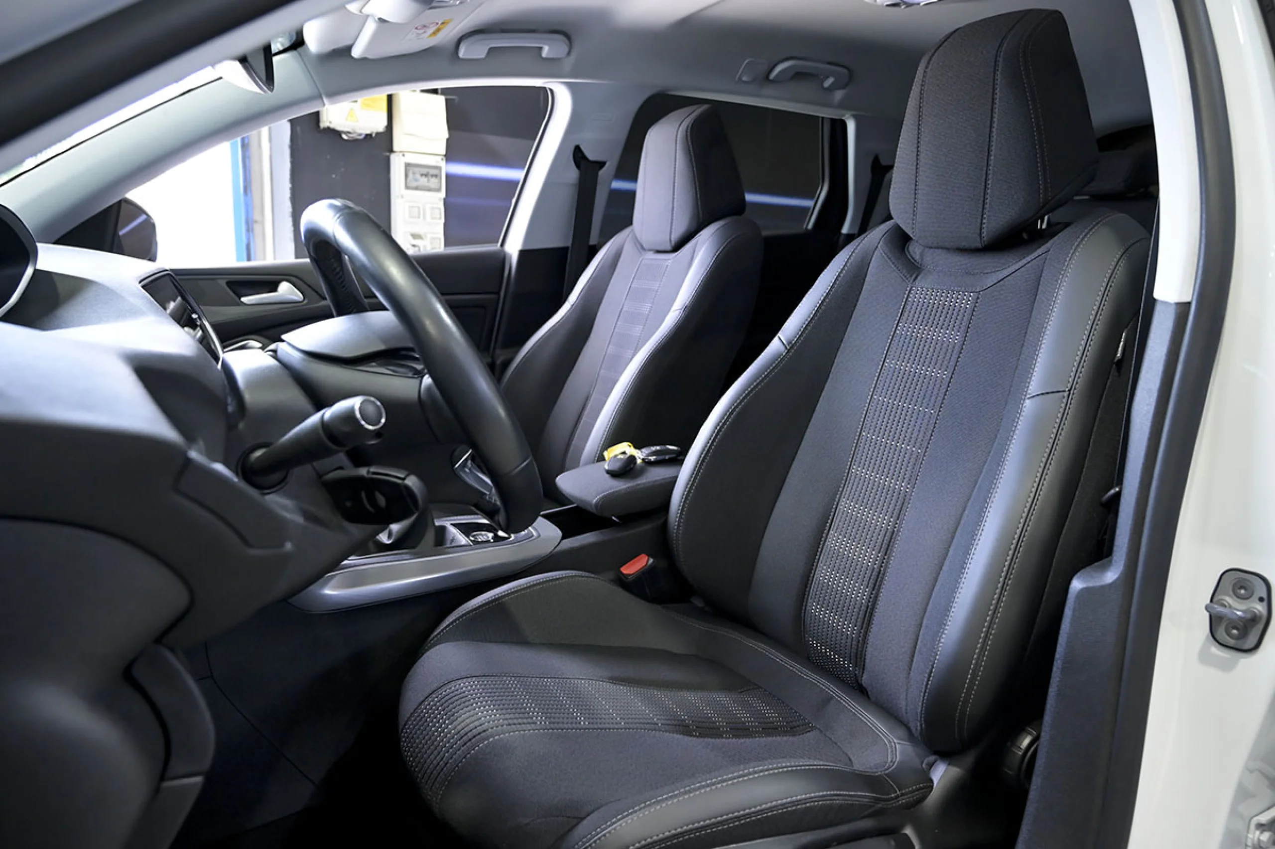 Peugeot 308 SW Allure Pack BlueHDI 130 SS - Foto 22