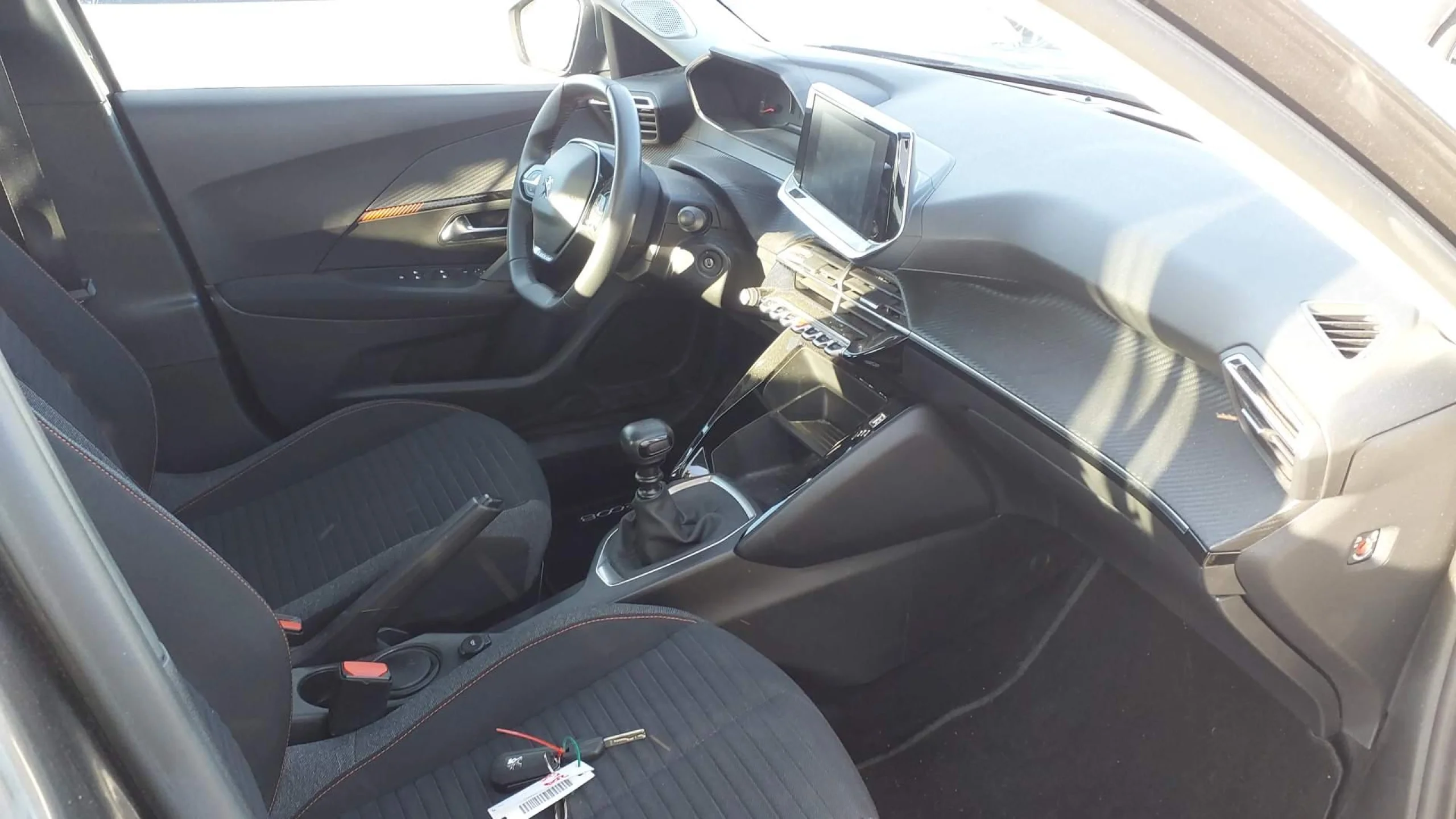 Peugeot 2008 Active Pack BlueHDI 81kW (110CV) - Foto 5