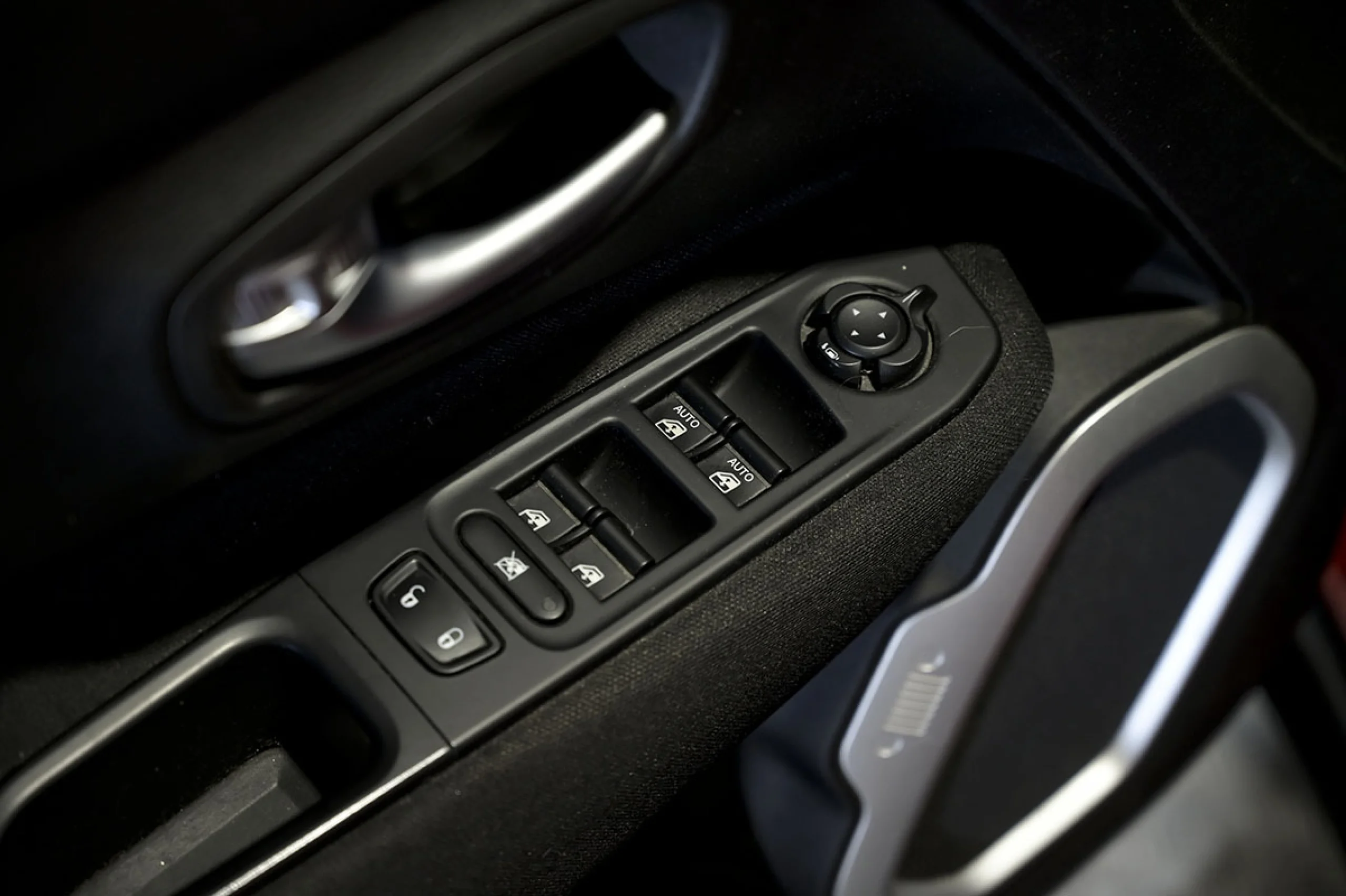 Jeep Renegade 1.3G 110kW Longitude 4x2 DDCT - Foto 23