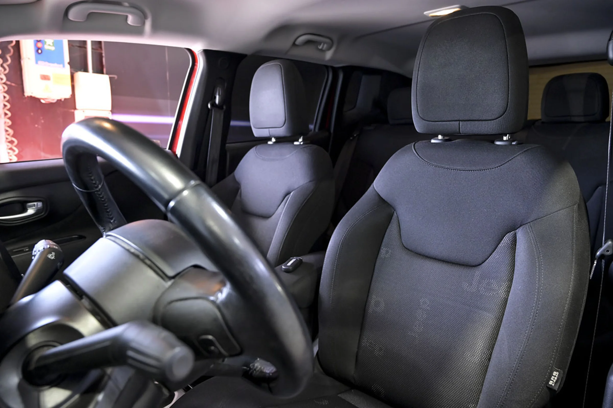 Jeep Renegade 1.3G 110kW Longitude 4x2 DDCT - Foto 25