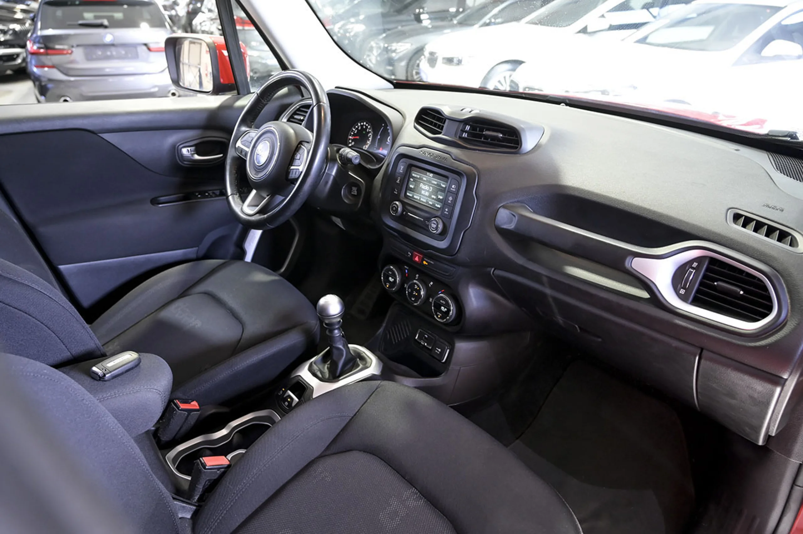 Jeep Renegade 1.3G 110kW Longitude 4x2 DDCT - Foto 30
