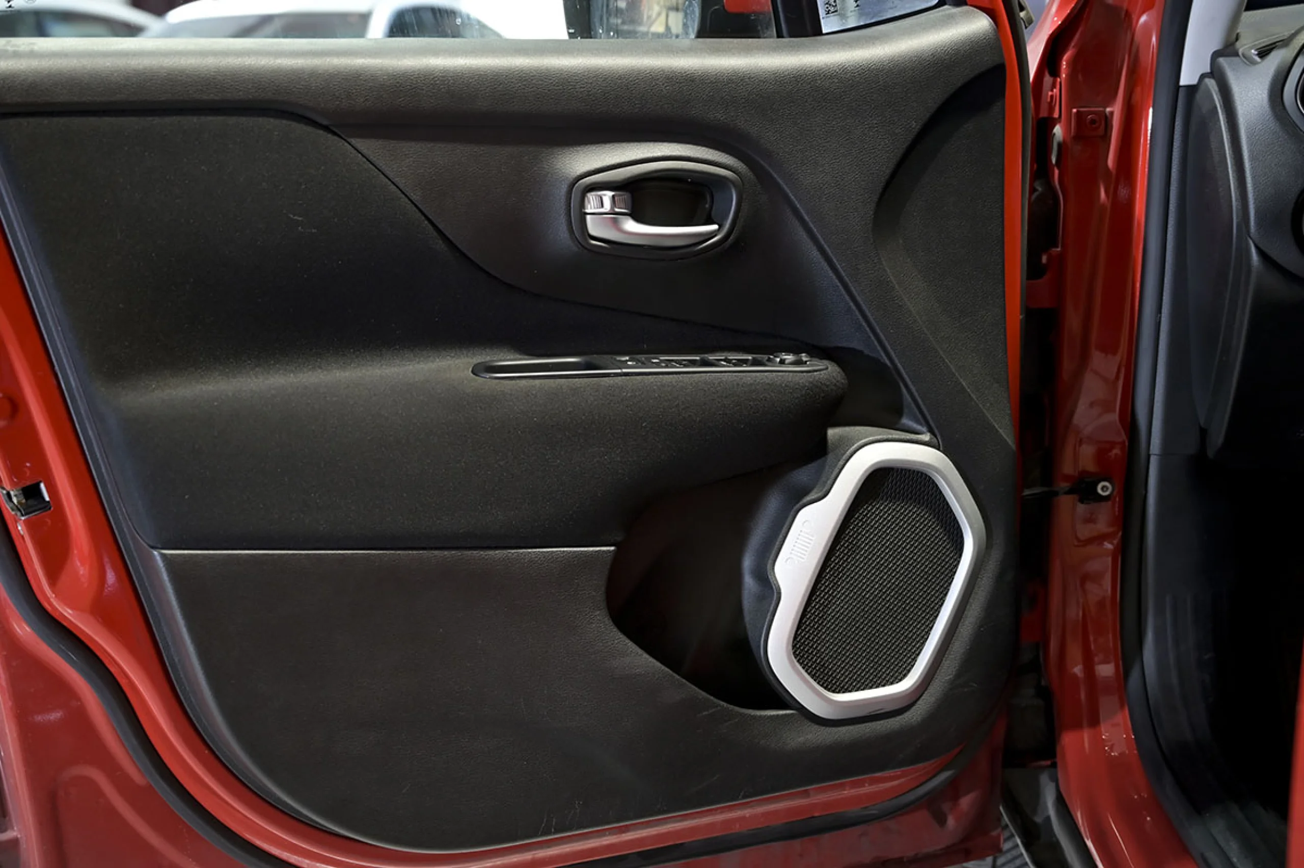 Jeep Renegade 1.3G 110kW Longitude 4x2 DDCT - Foto 33