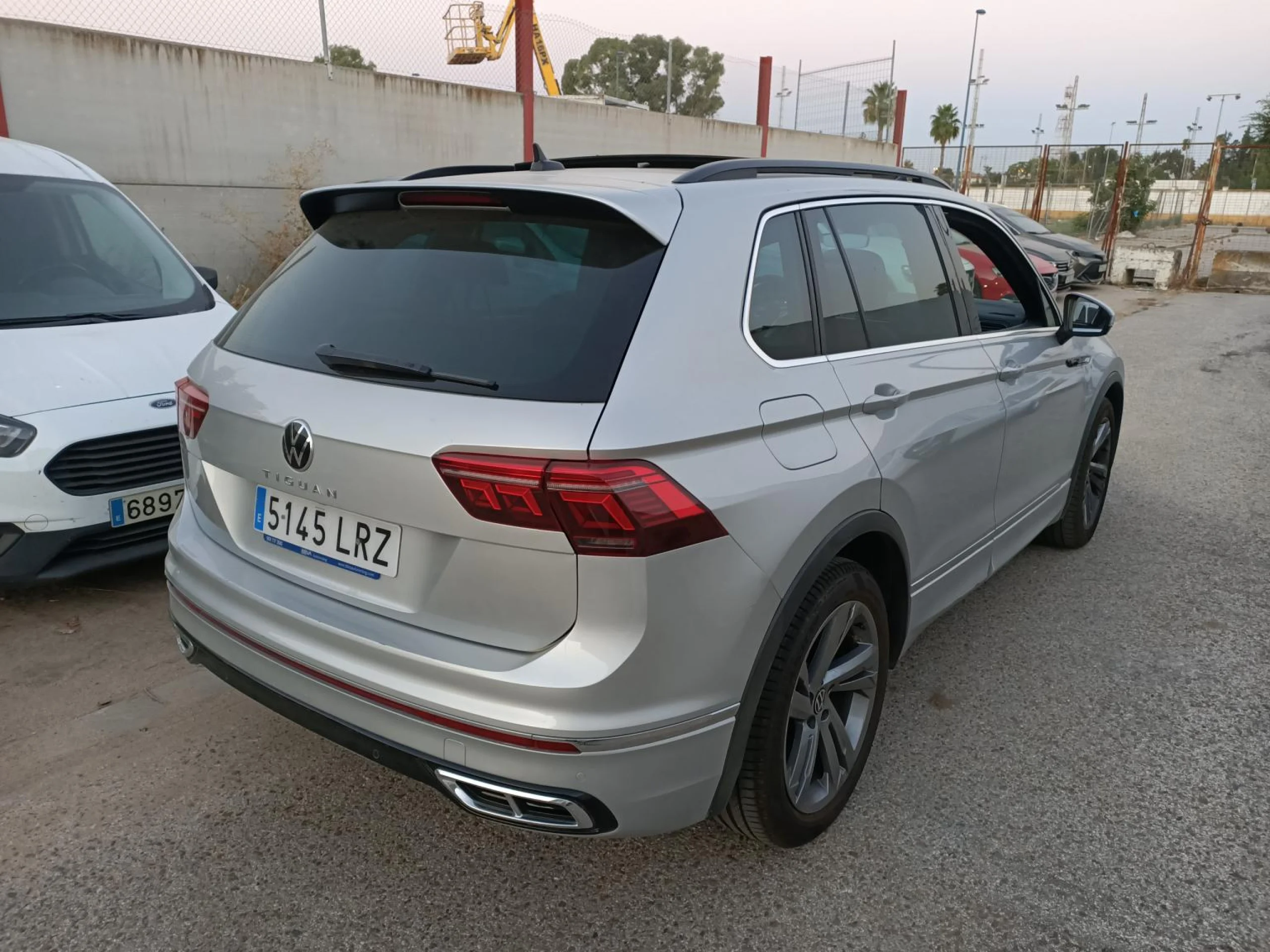 Volkswagen Tiguan R-Line 2.0 TDI 110kW (150CV) DSG - Foto 3
