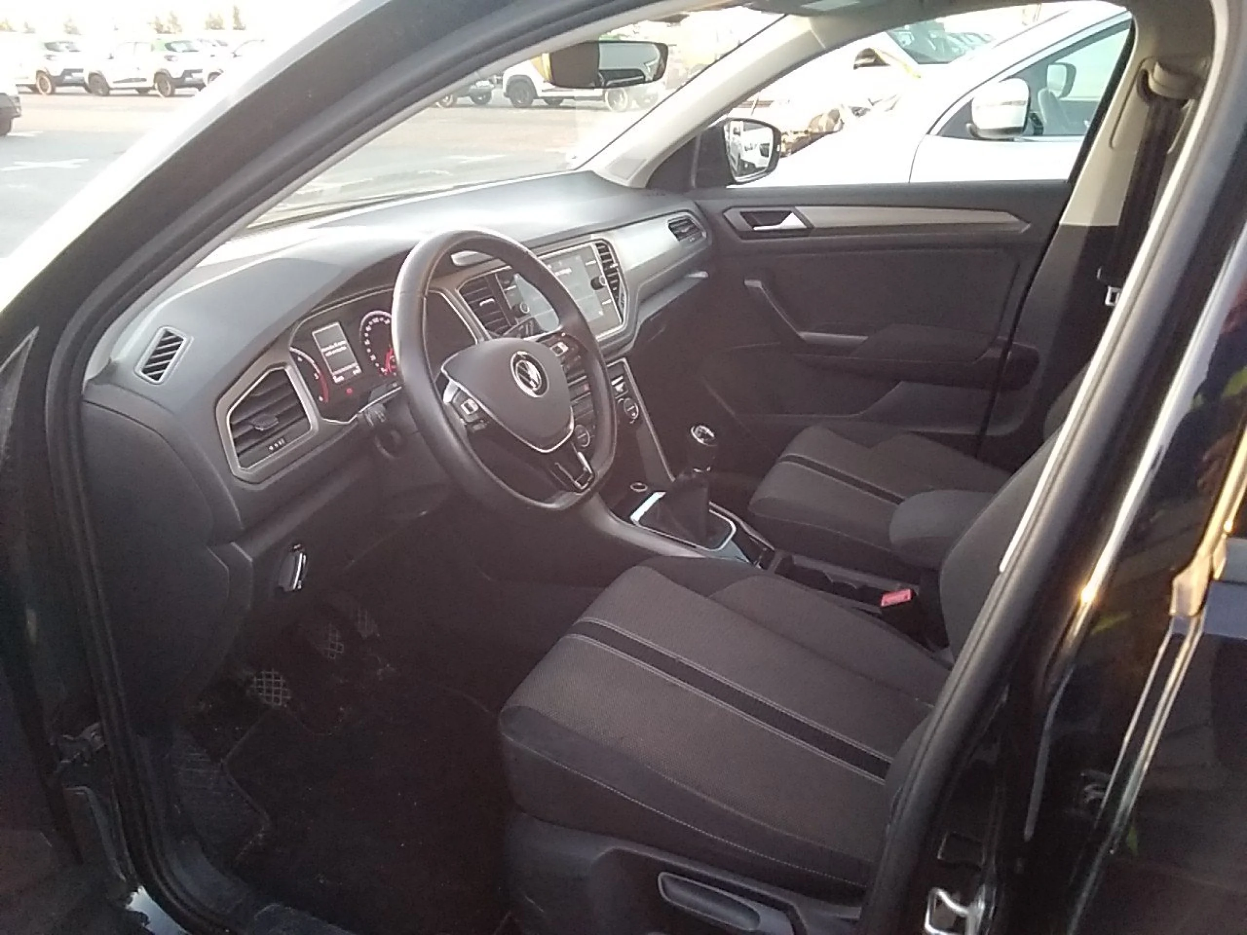 Volkswagen T-Roc Advance 2.0 TDI 85kW (115CV) - Foto 7