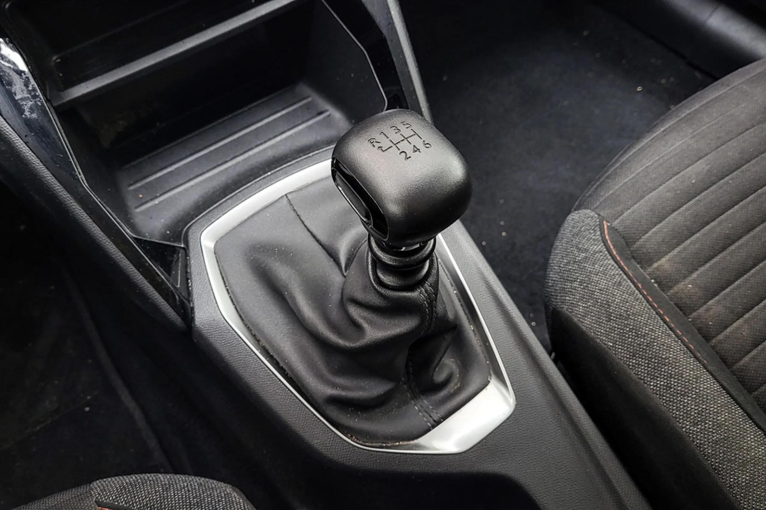 Peugeot 208 PureTech 73kW 100CV Active - Foto 15