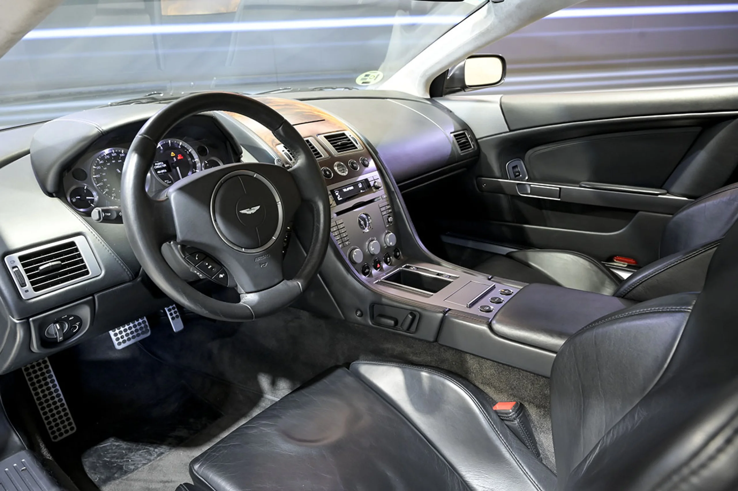 Aston Martin DB9 5.9 Coupe Touchtronic - Foto 6