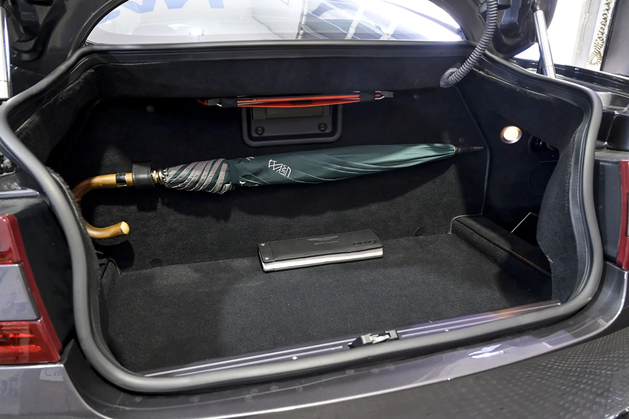 Aston Martin DB9 5.9 Coupe Touchtronic - Foto 14